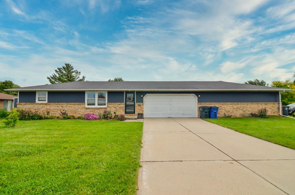 2713 PACKERLAND Drive property preview photograph