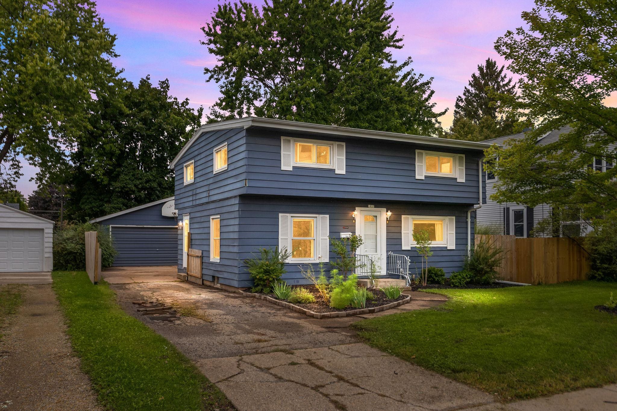 1937 SIMPSON Street property preview photograph