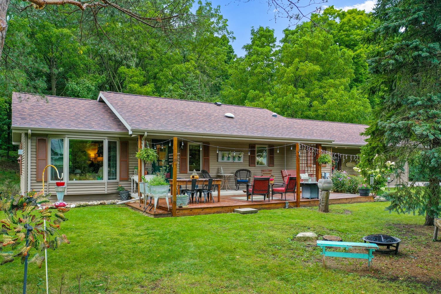 E2870 3RD Street property preview photograph