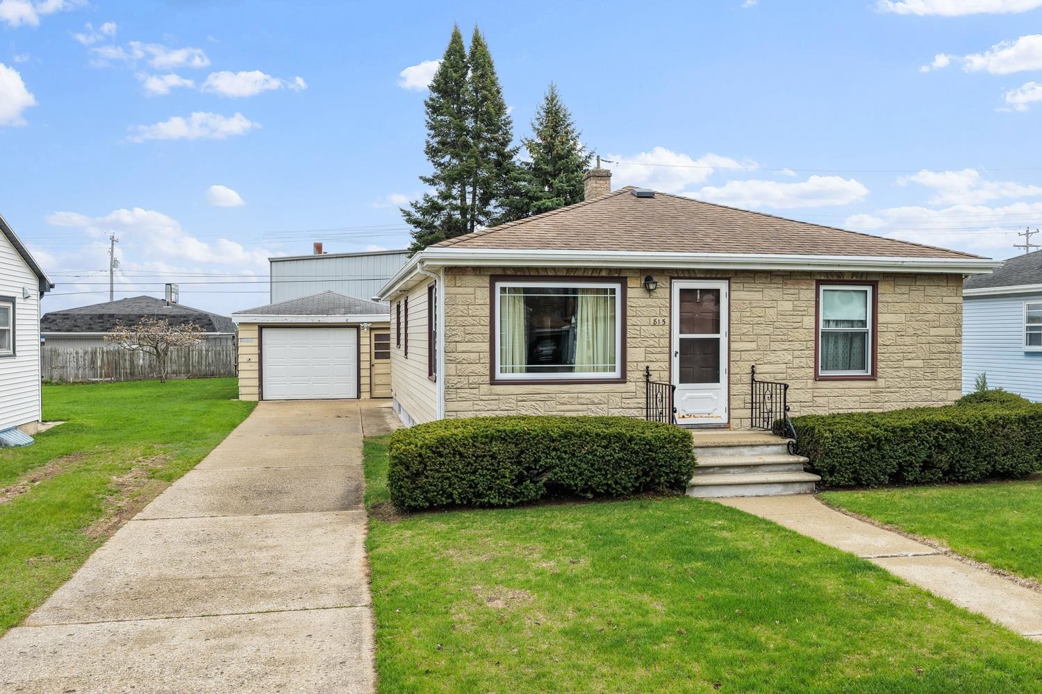 815 IRVINGTON Street property preview photograph