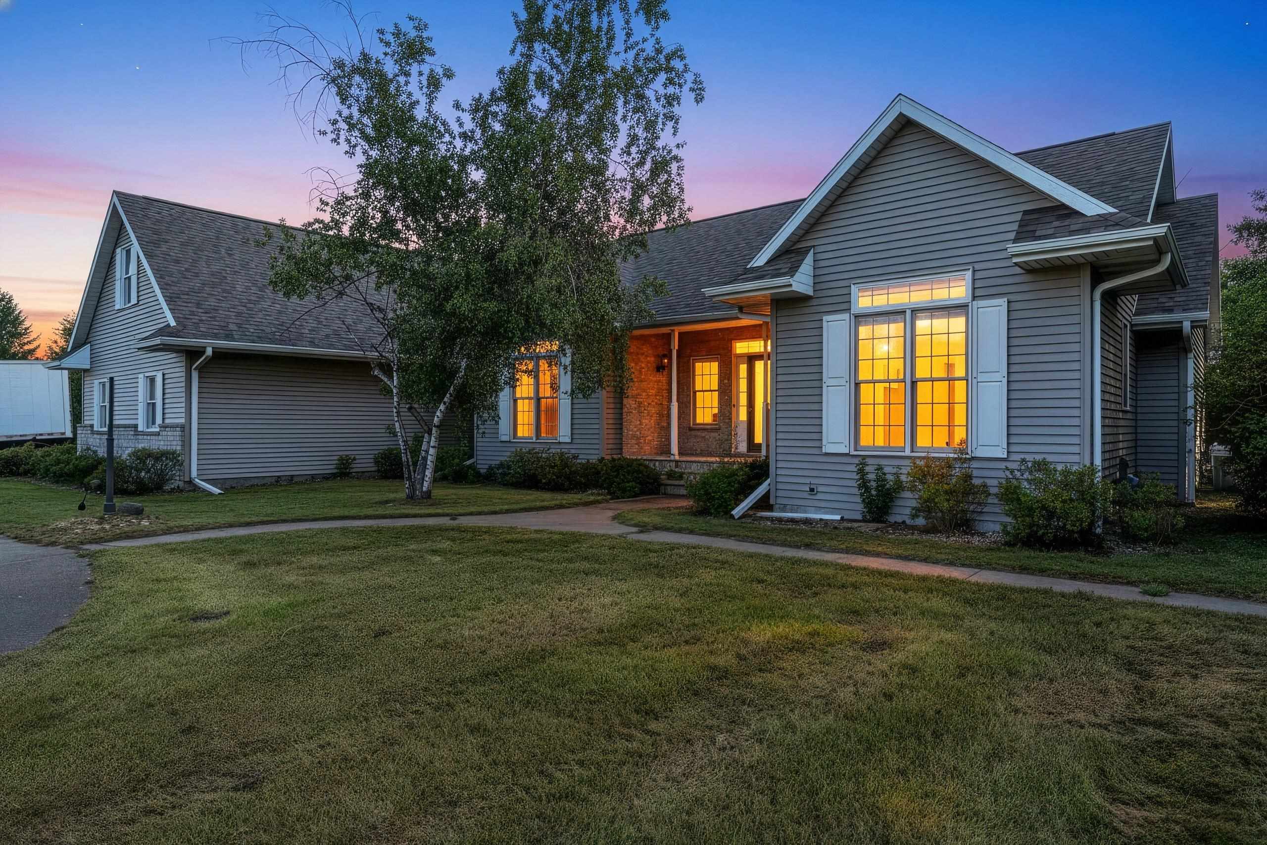 N2346 ROLLING RIDGE Court property preview photograph