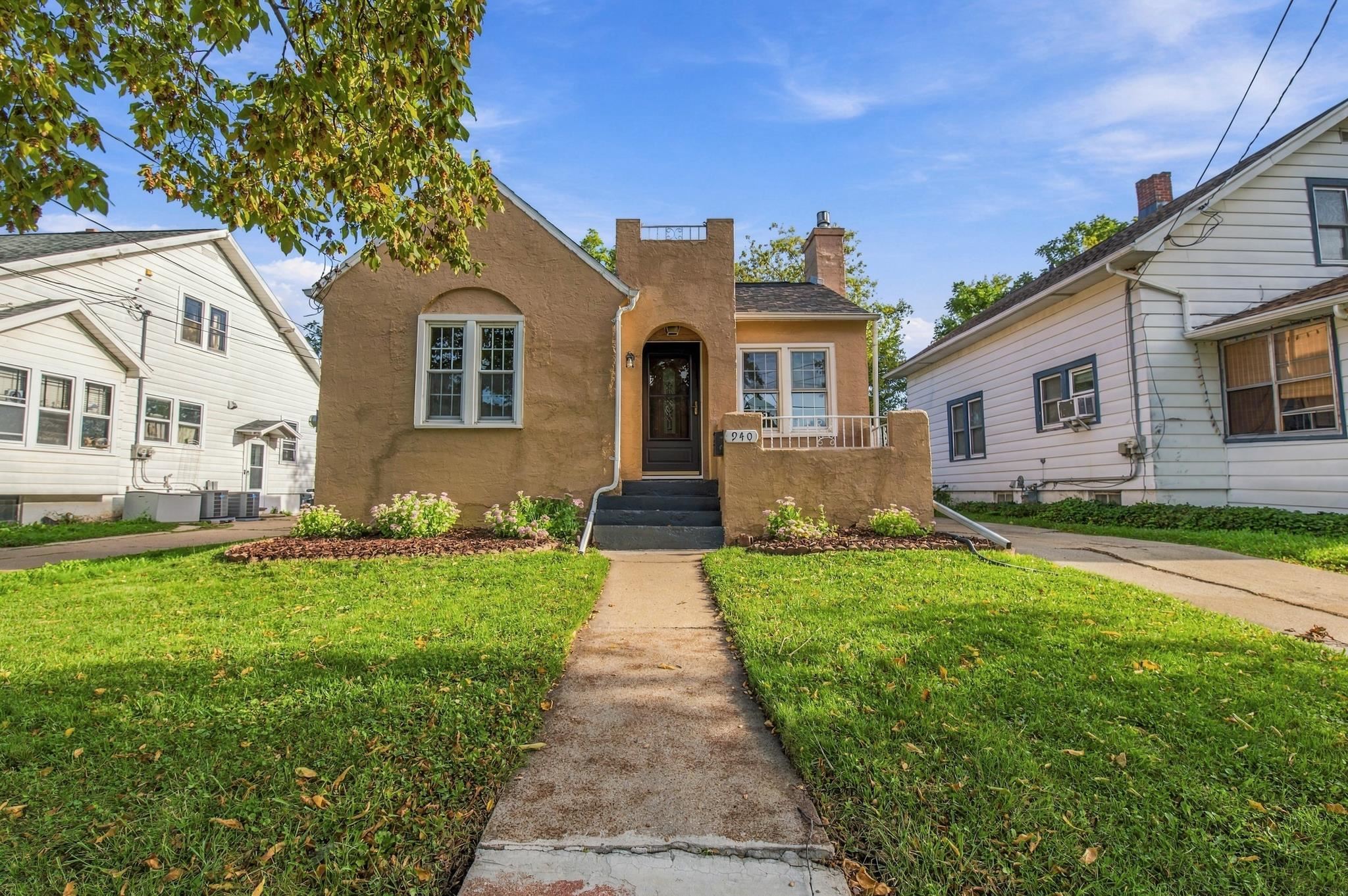940 CHRISTIANA Street property preview photograph
