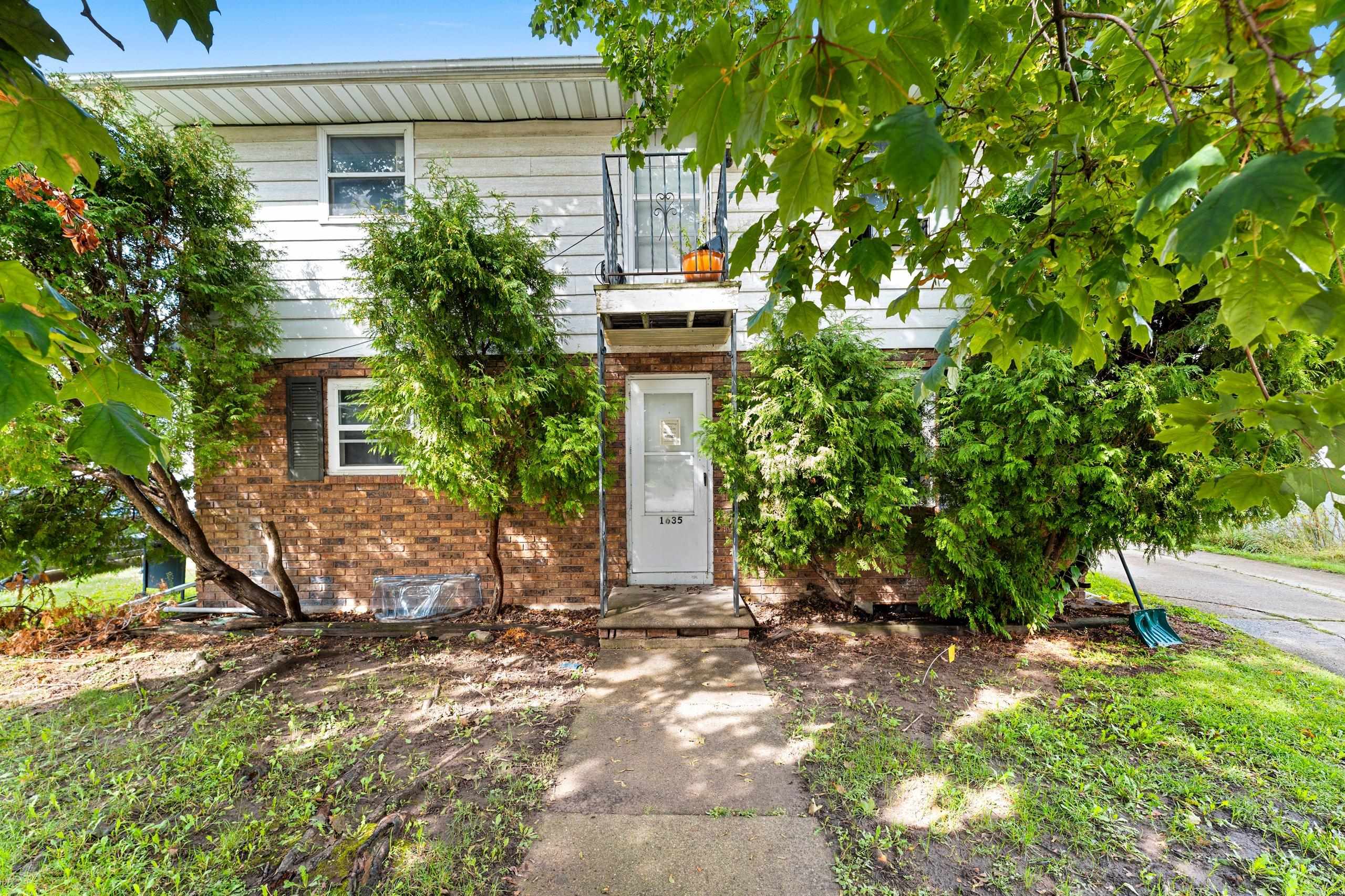 1635 DECKNER Avenue property preview photograph