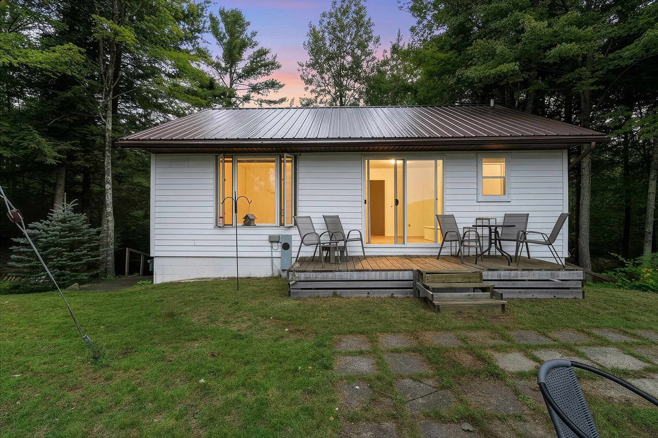 15808 E CHAIN LAKE Road property preview photograph