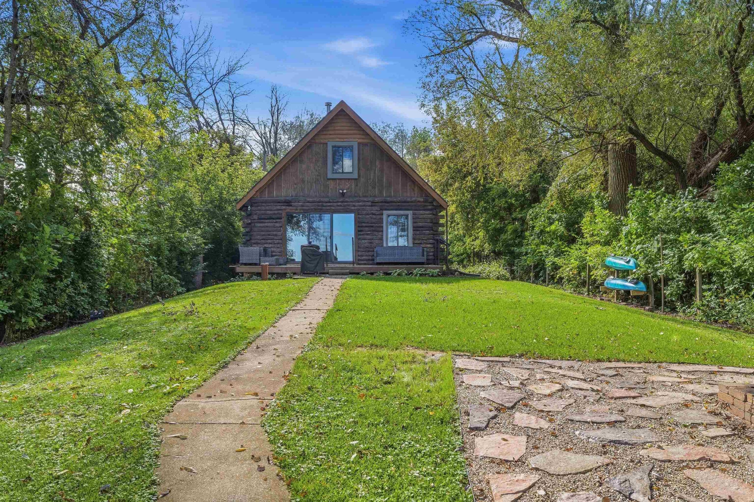 5722 SPRINGBROOK Road property preview photograph
