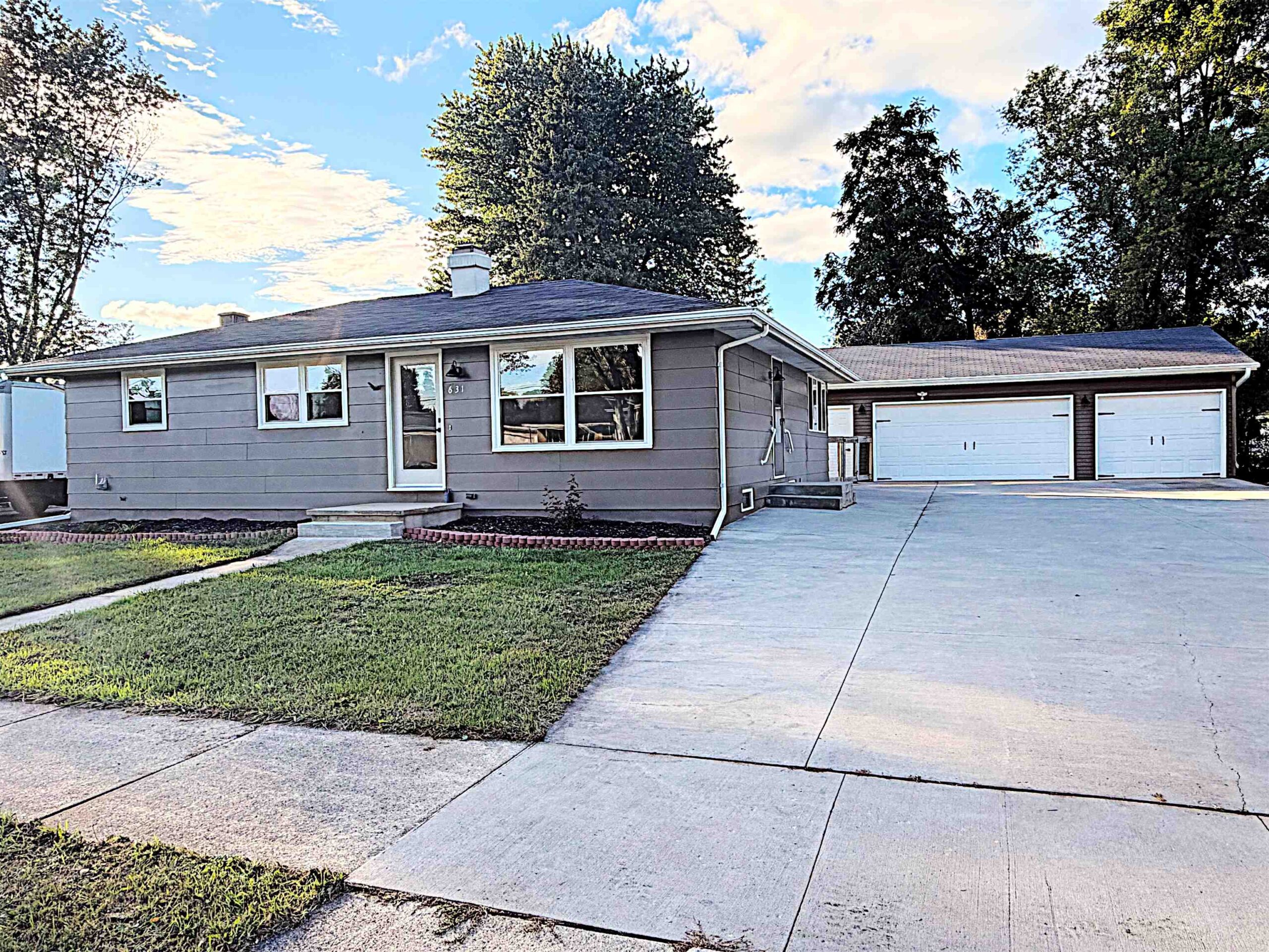 631 IDLEWILD Street property preview photograph