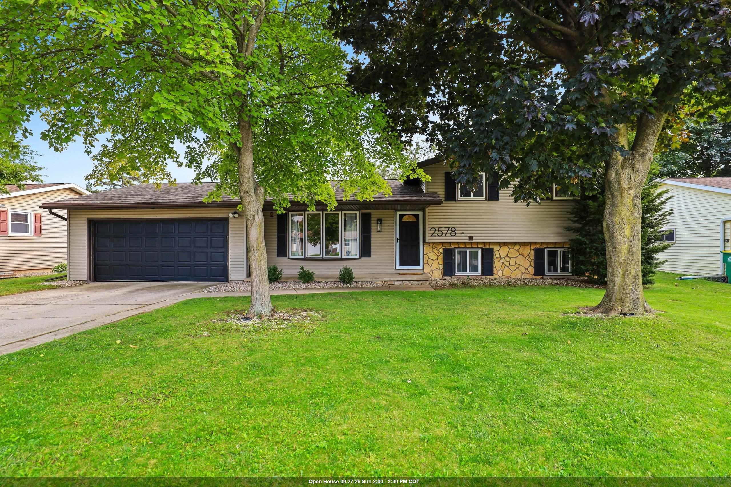 2578 VICKI Lane property preview photograph
