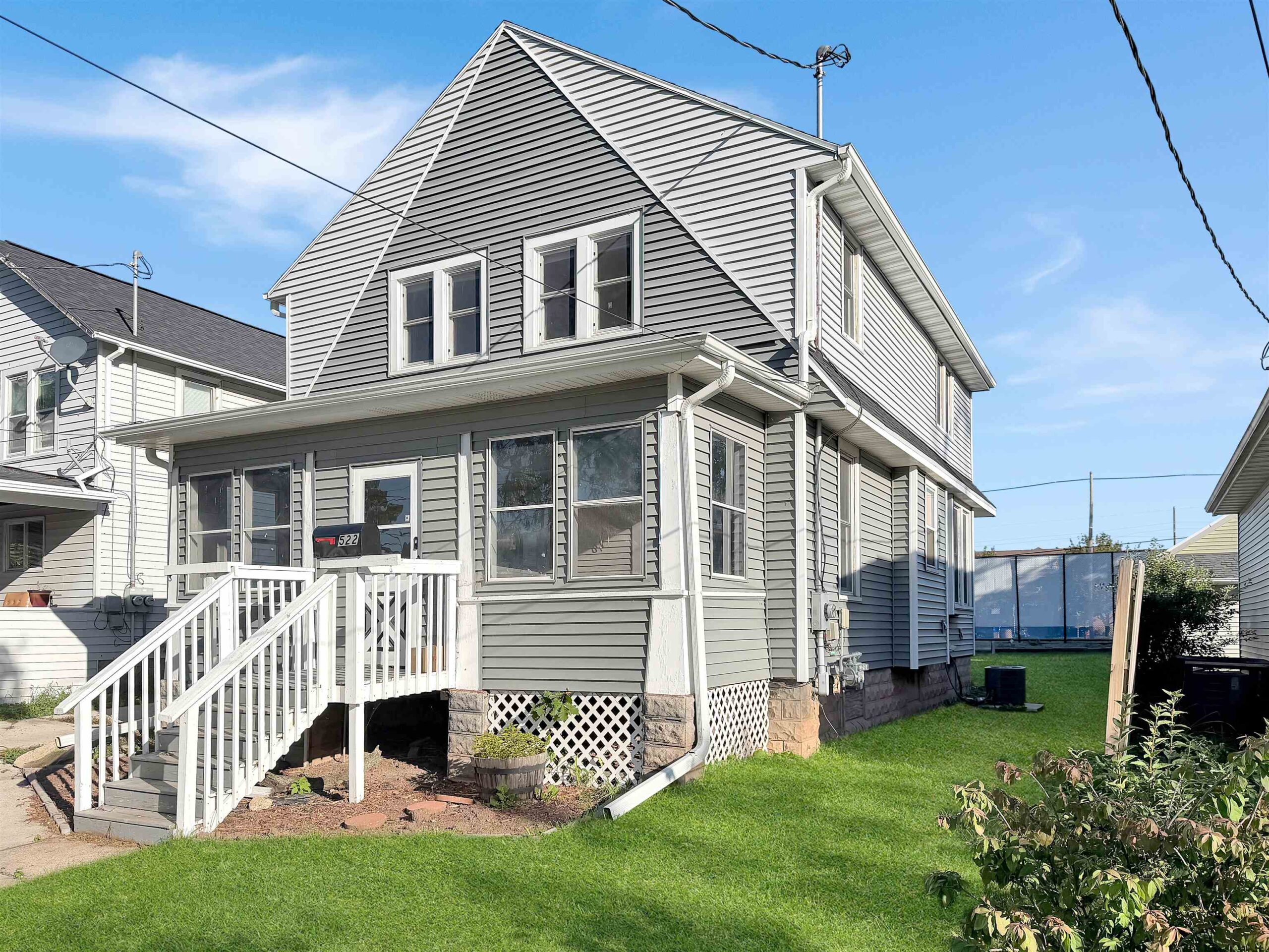 522 1ST Street property preview photograph