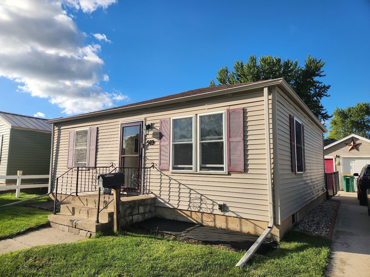 569 PORTAGE Street property preview photograph