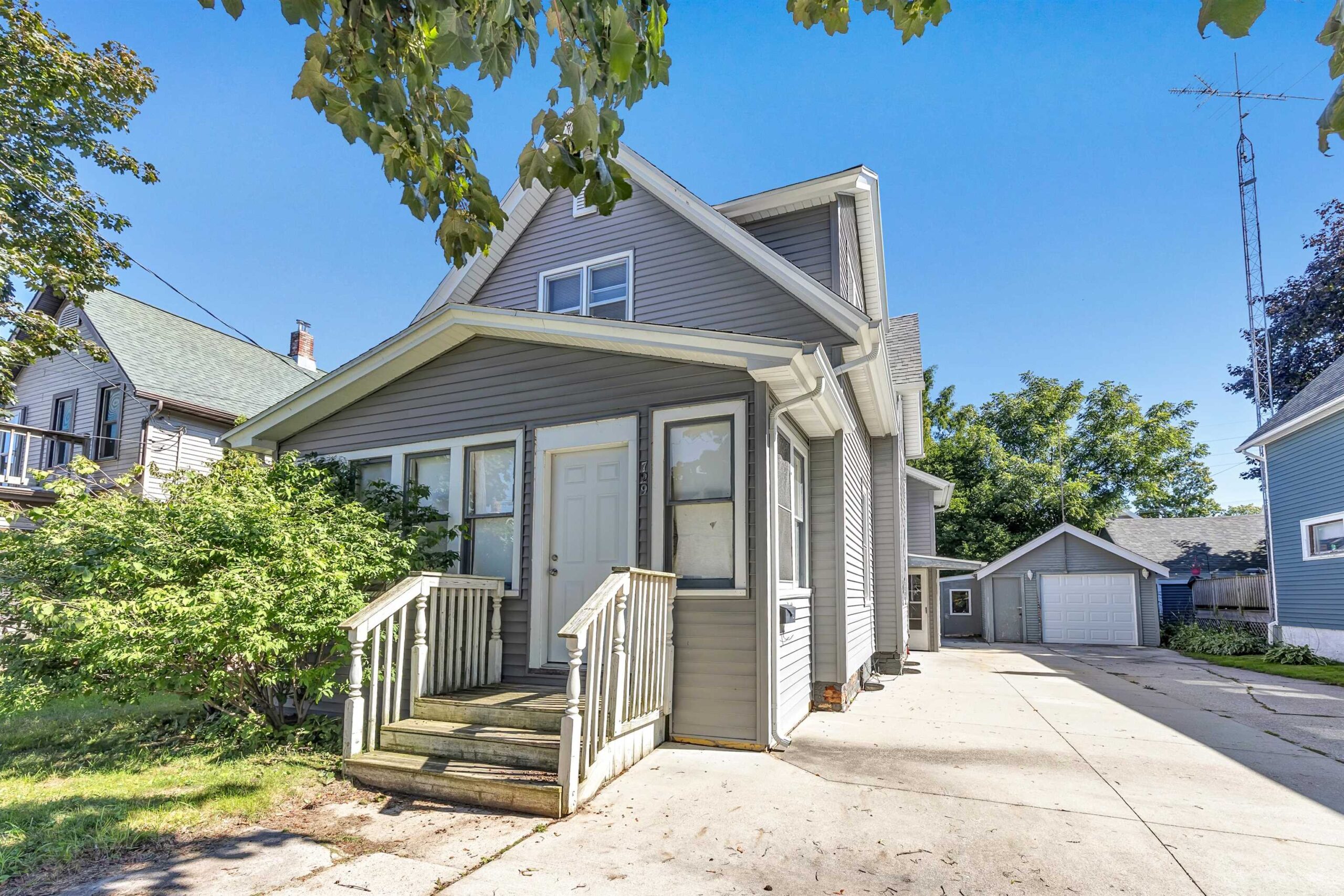 729 S 20TH Street property preview photograph