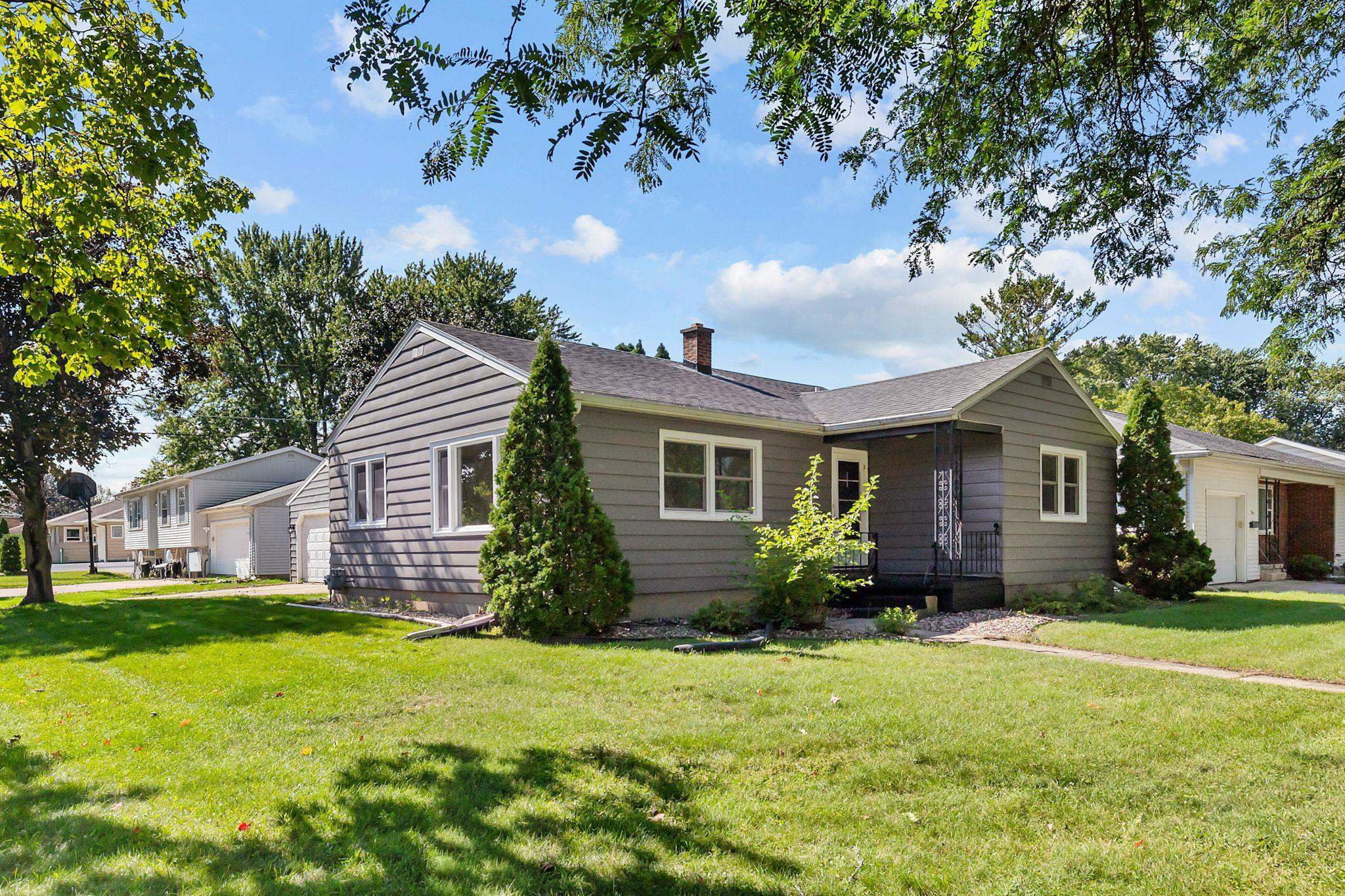 272 17TH Street property preview photograph