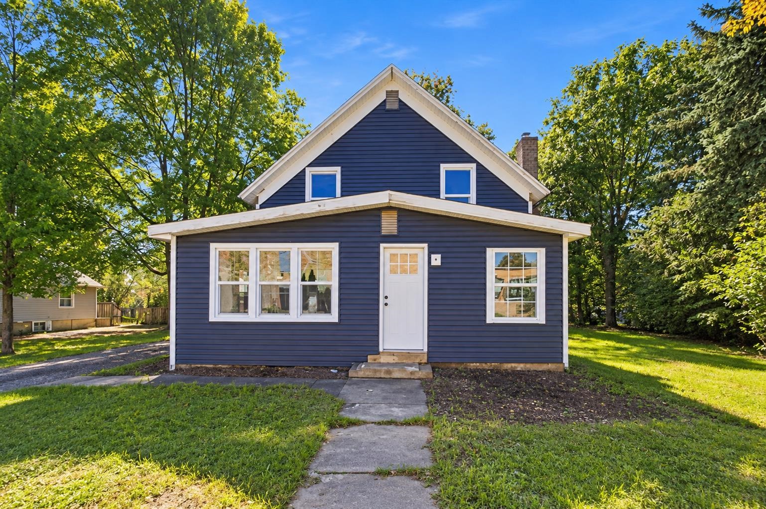 628 EUCLID Avenue property preview photograph