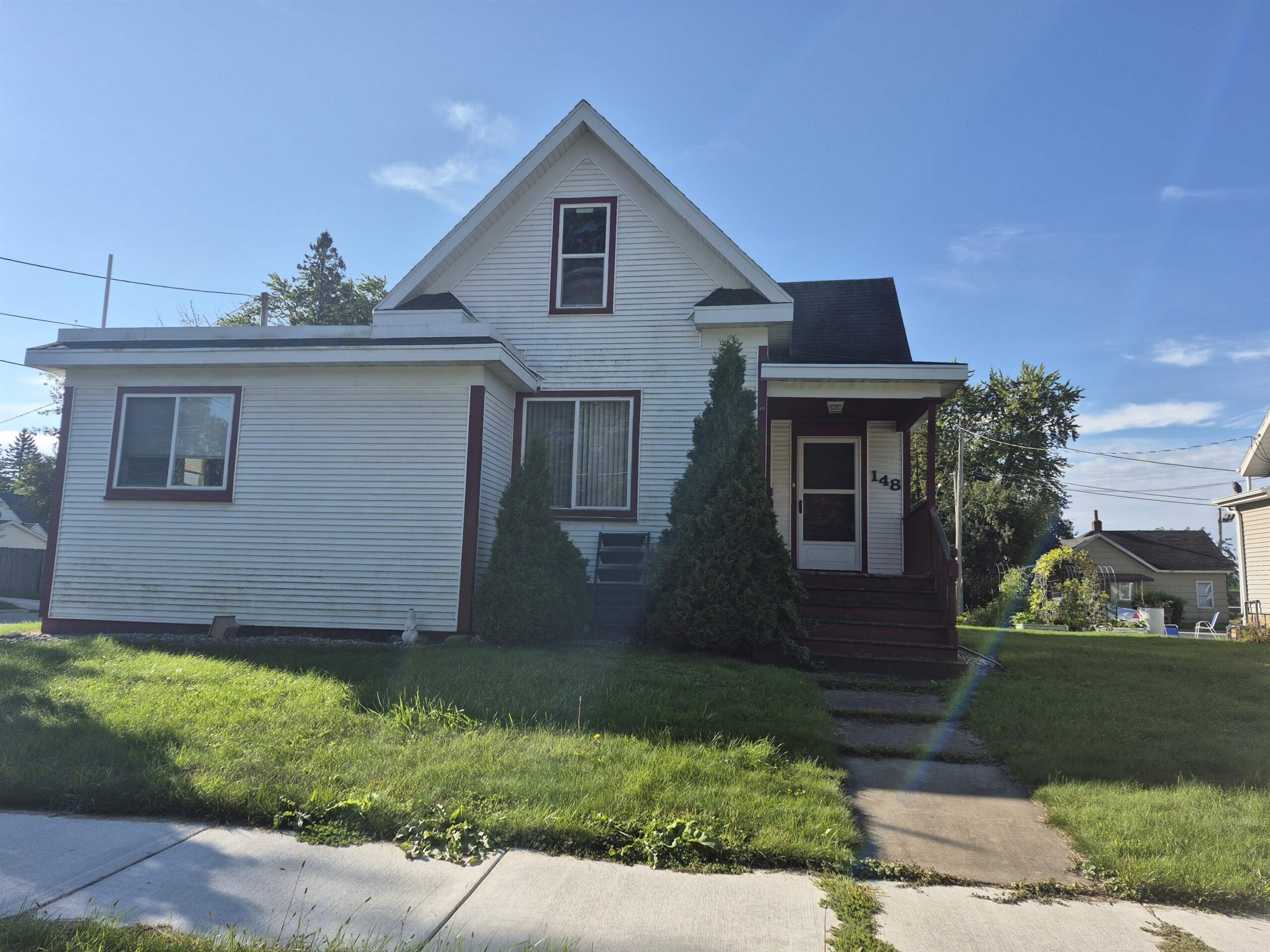 148 E PEARL Street property preview photograph