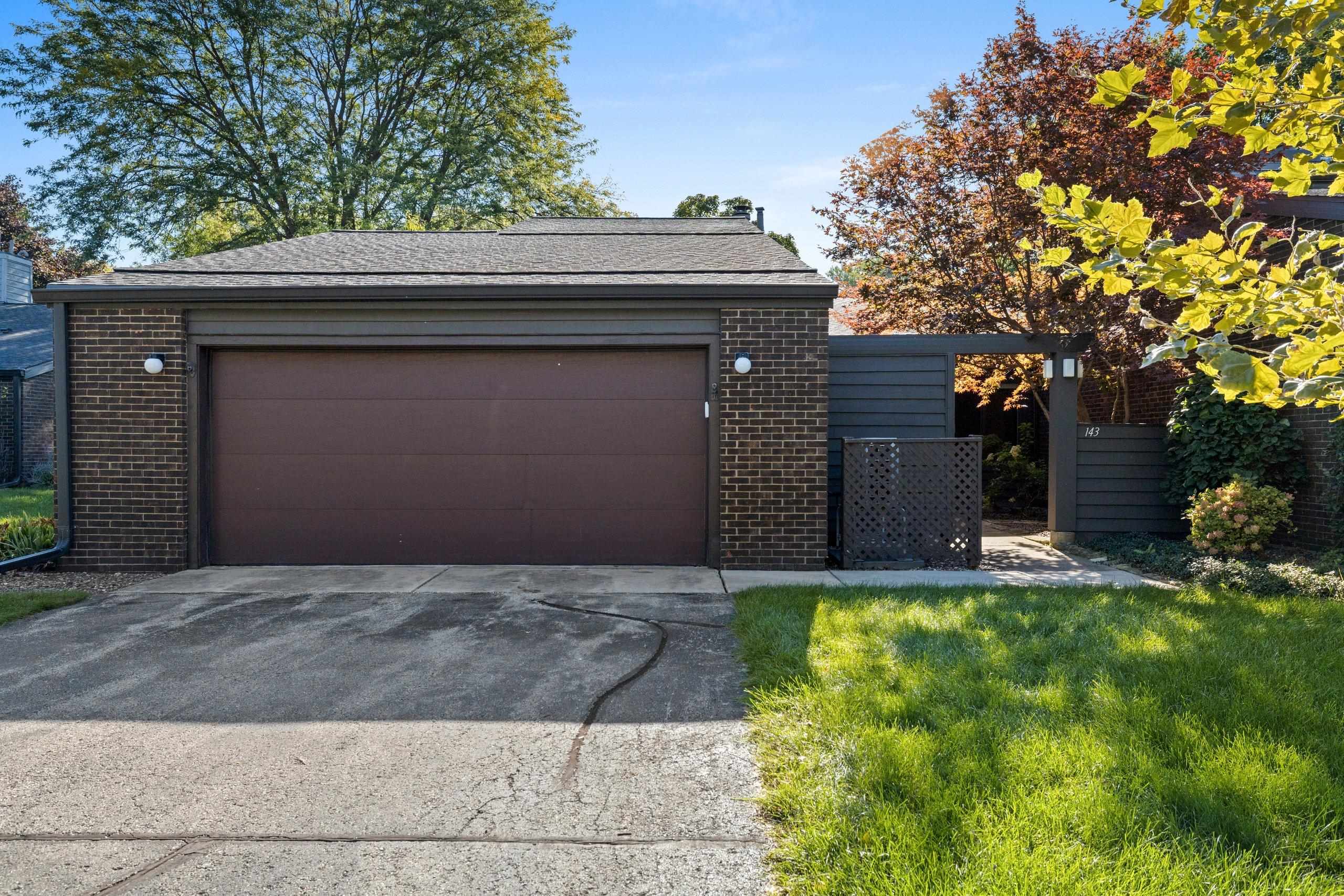 143 WEBSTER HEIGHTS Drive property preview photograph