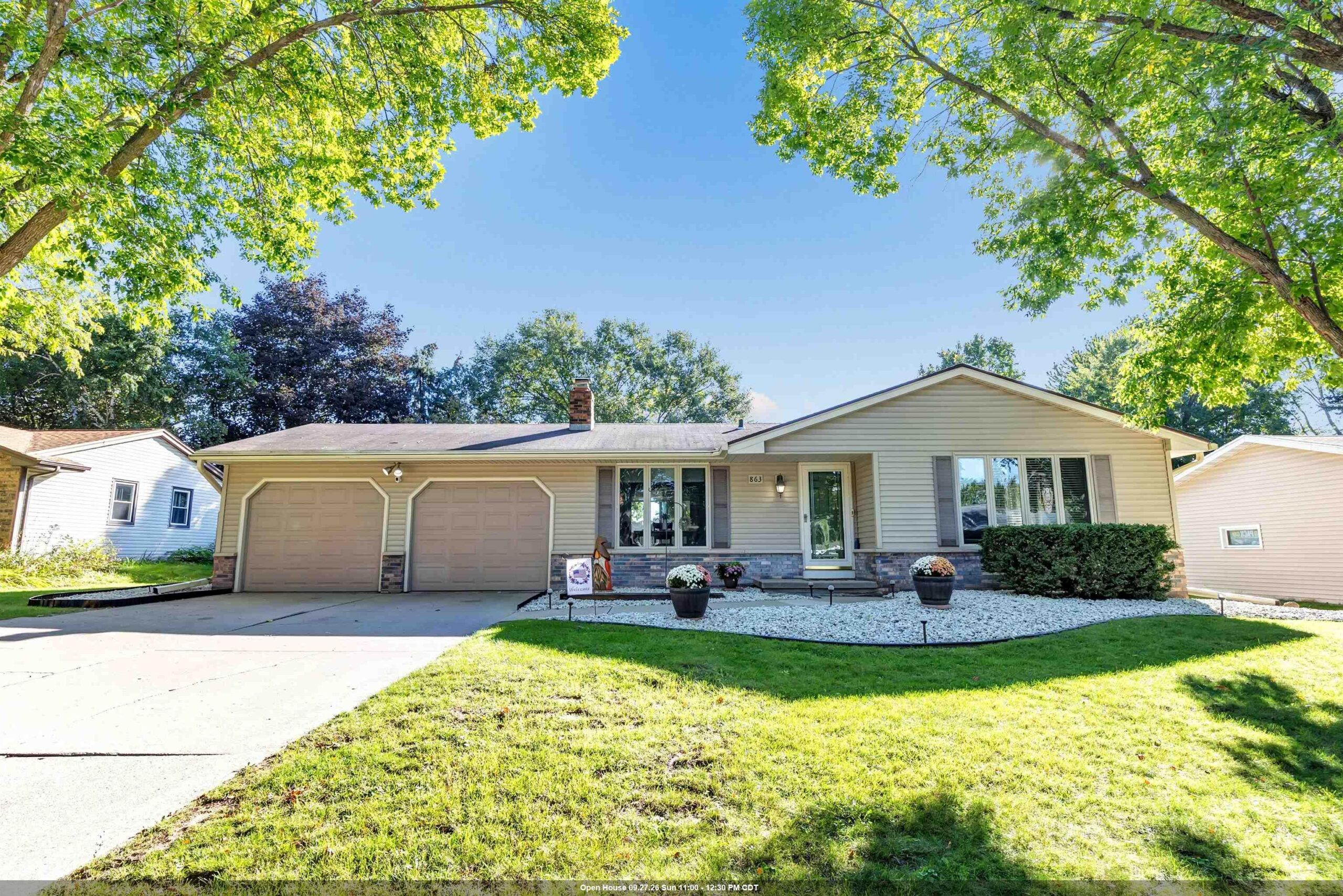 863 VENUS Drive property preview photograph