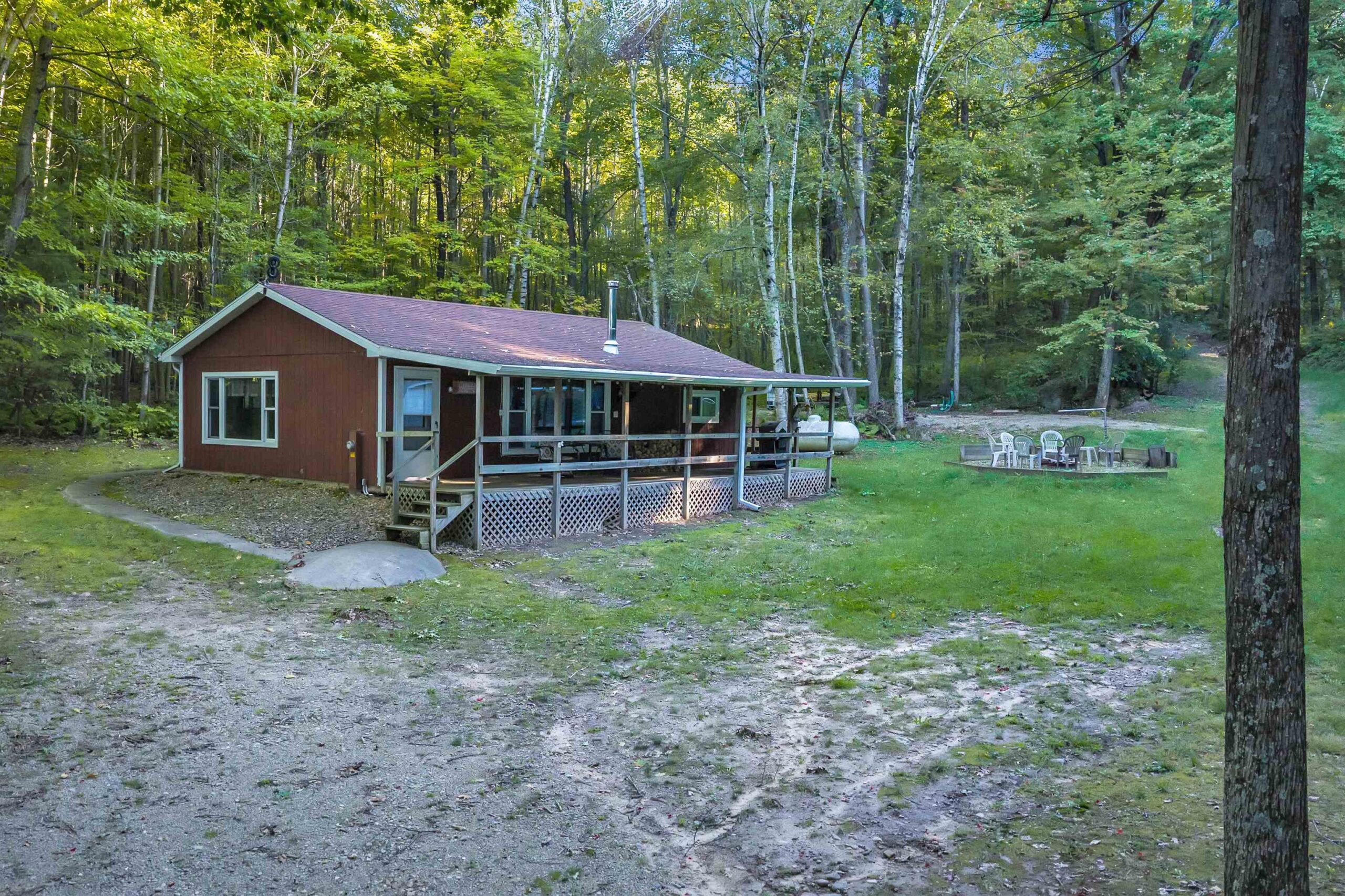 E559 INDIAN VALLEY Road property preview photograph