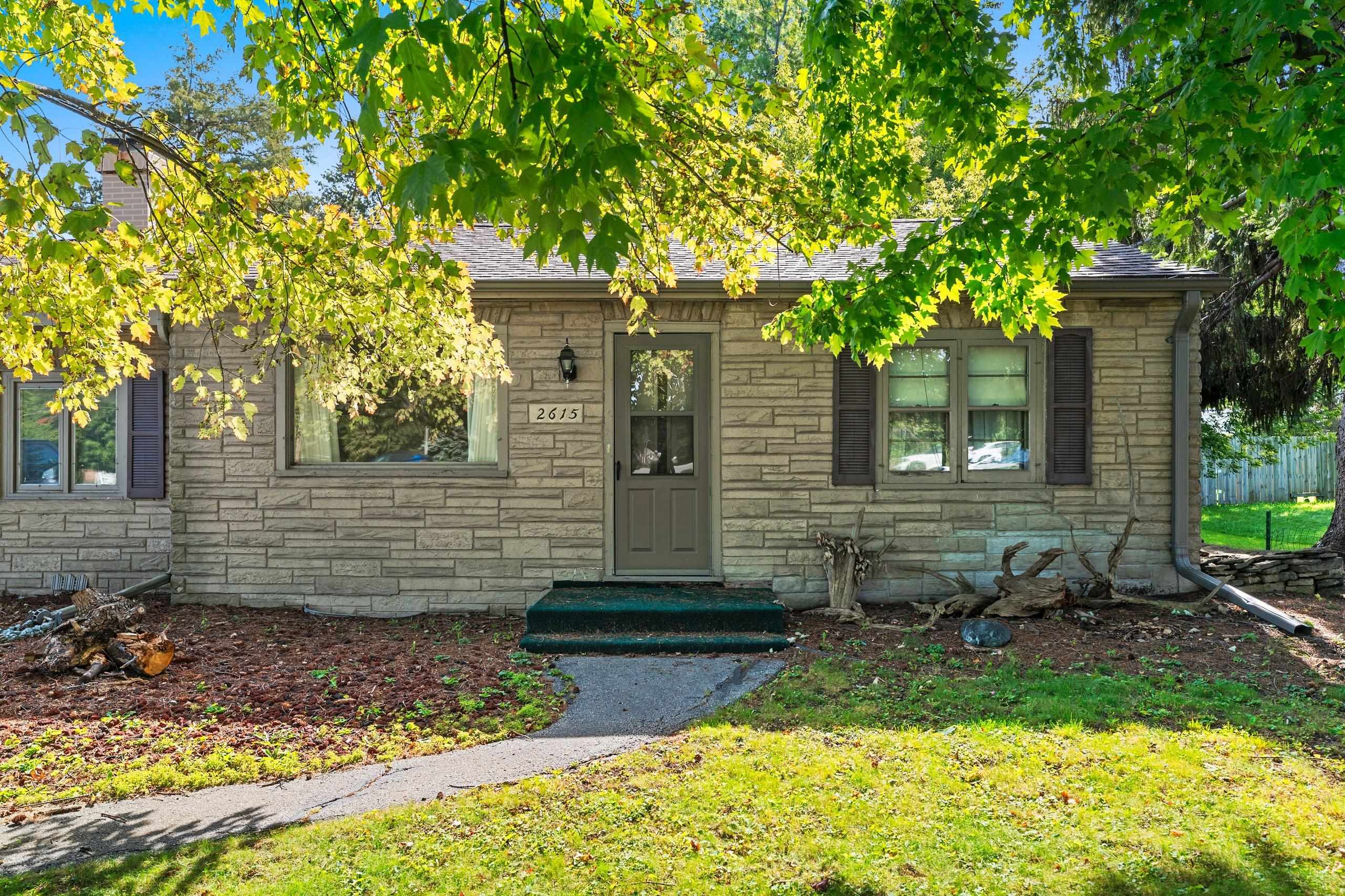 2615 W HIGHWAY Drive property preview photograph