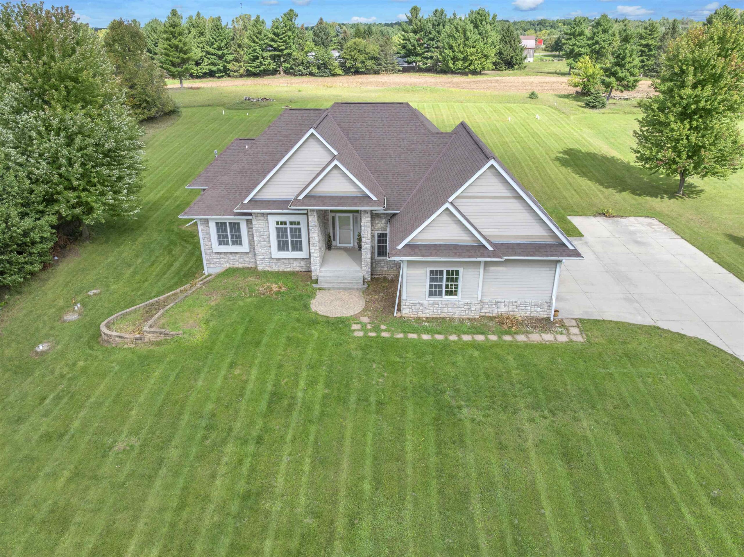 7611 FAIRWAY Lane property preview photograph