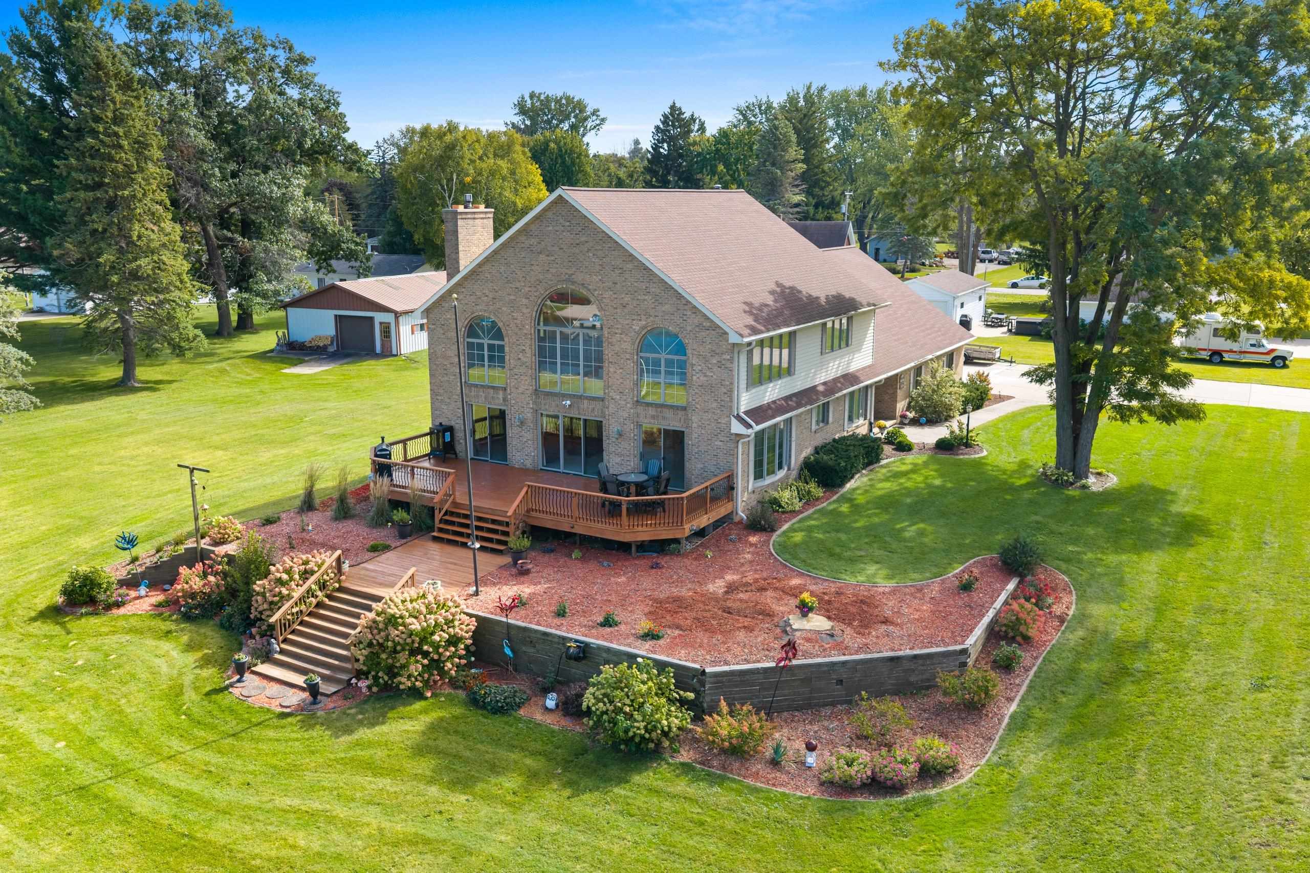 3350 LAKEVIEW Drive property preview photograph