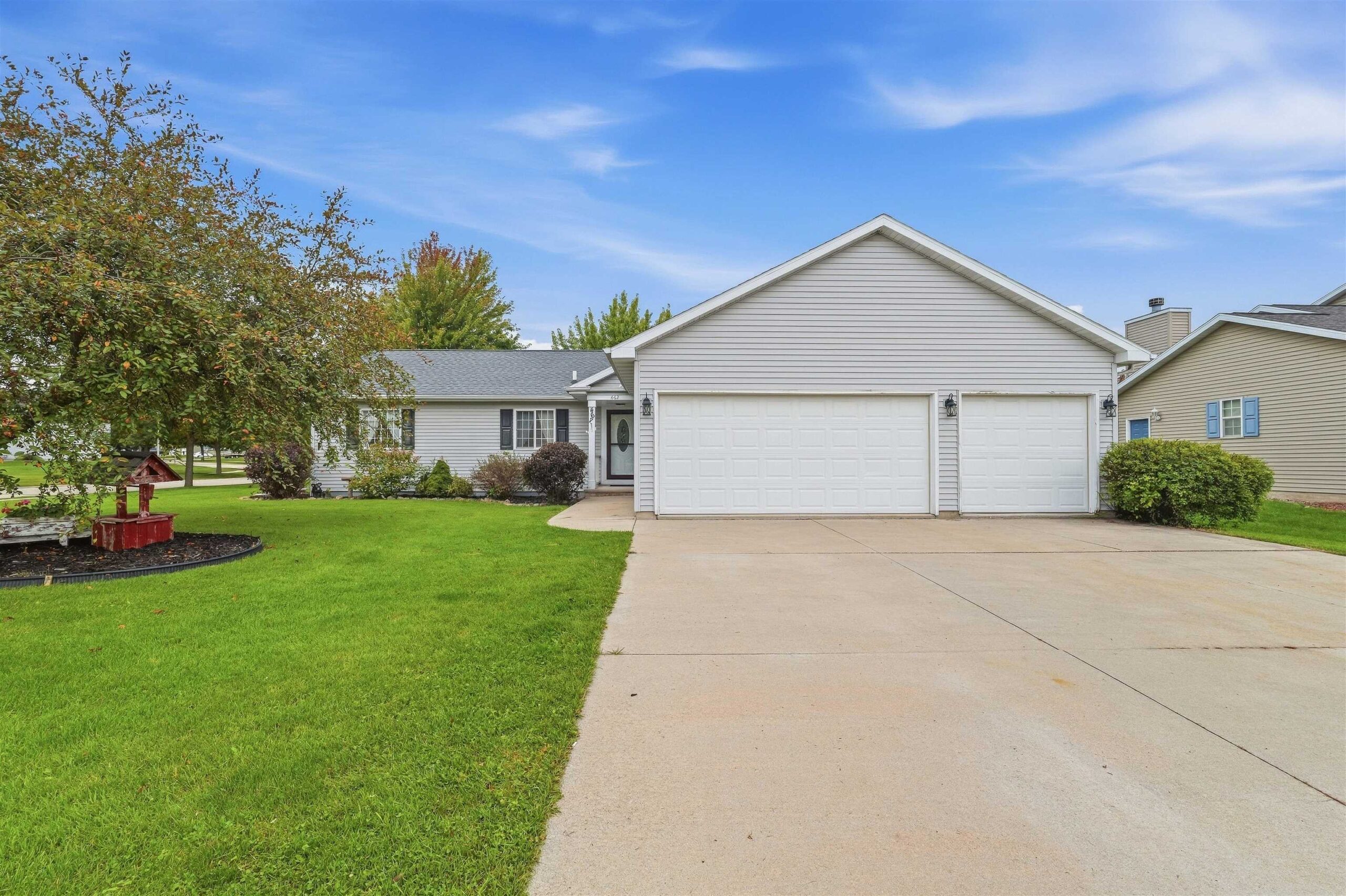 462 ROCKROSE Drive property preview photograph
