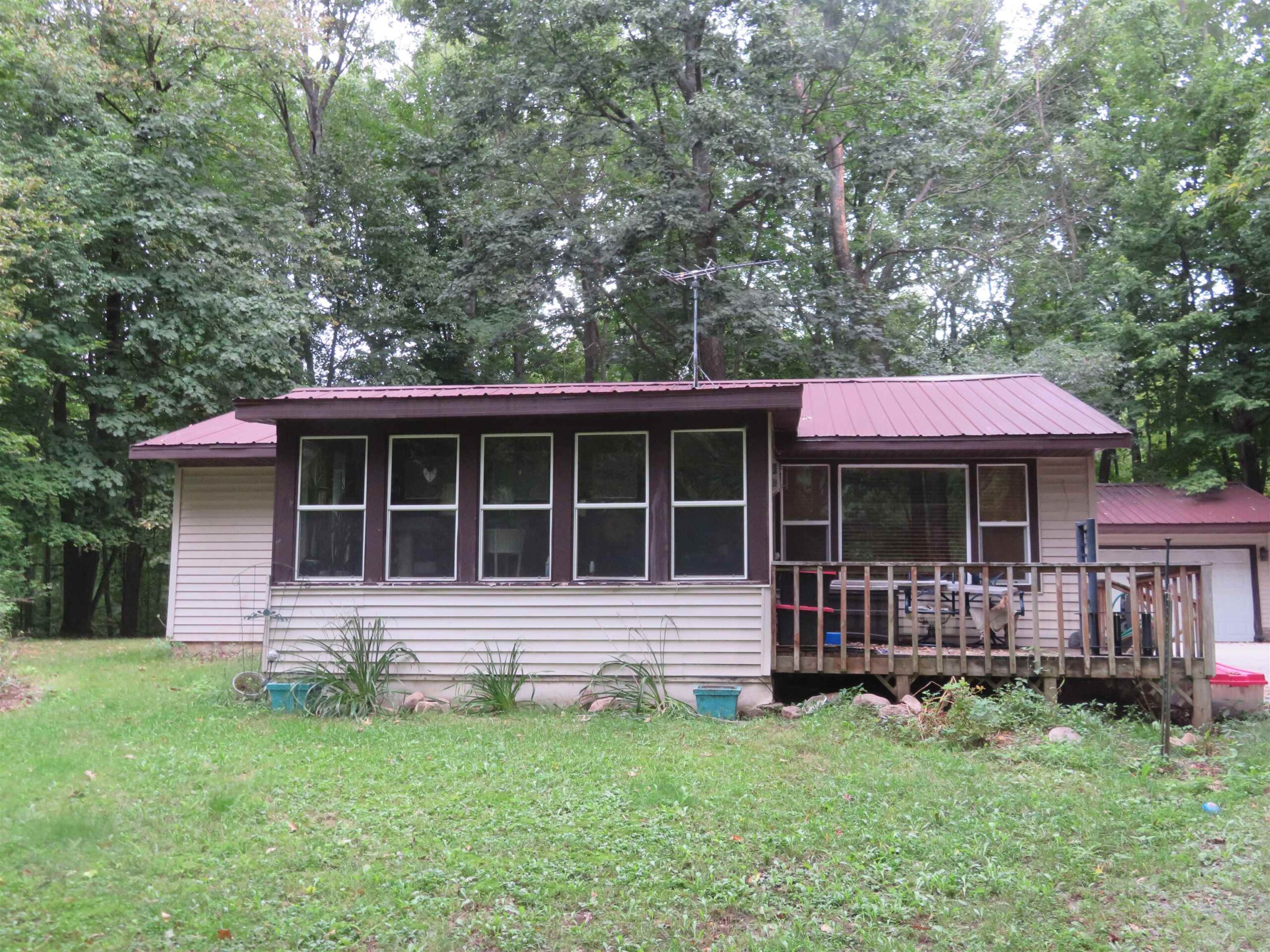 E3850 VALLEY Road property preview photograph