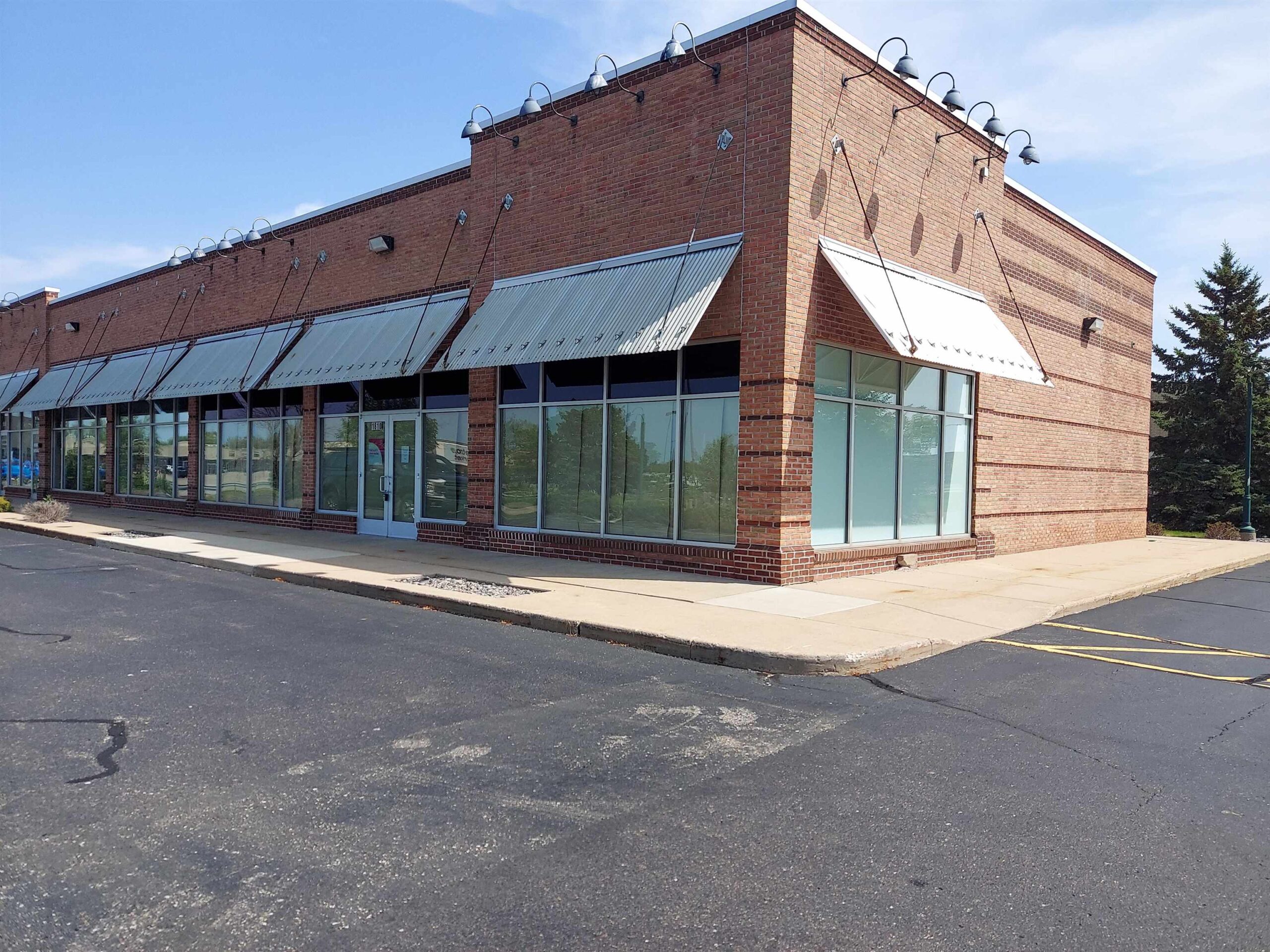 1816 PLOVER Road property preview photograph