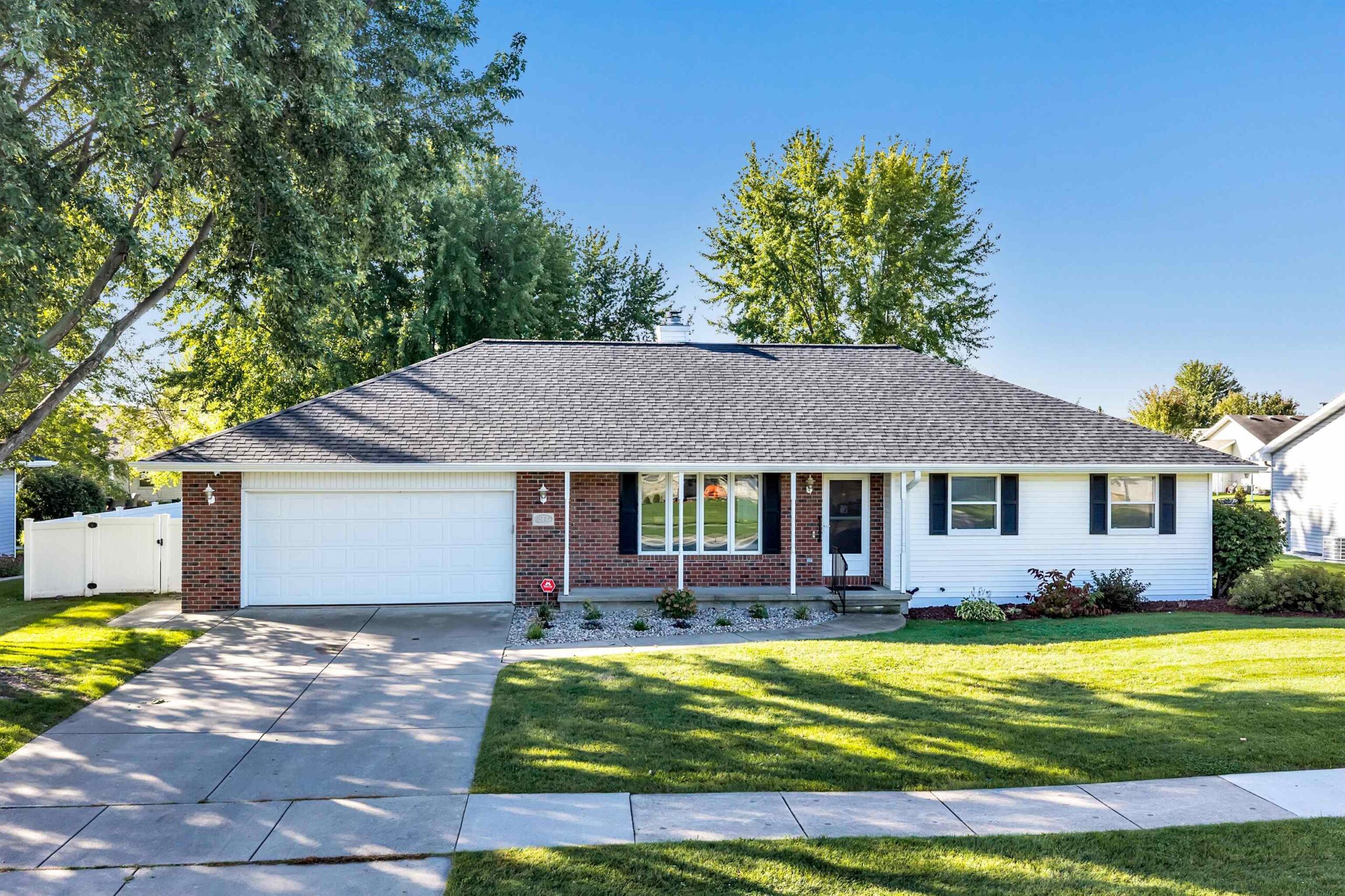 1233 DREWS Drive property preview photograph