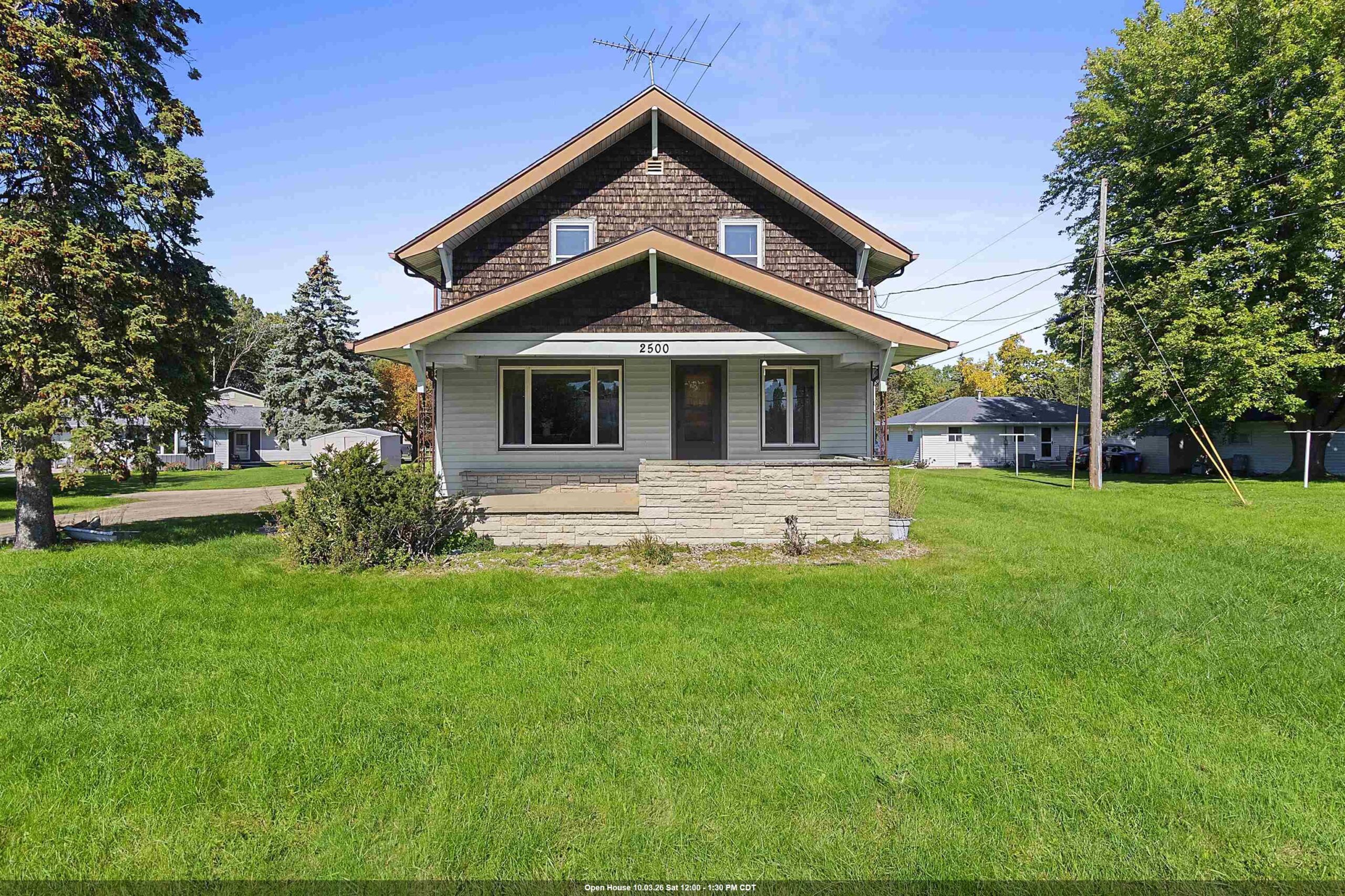 2500 E NEWBERRY Street property preview photograph