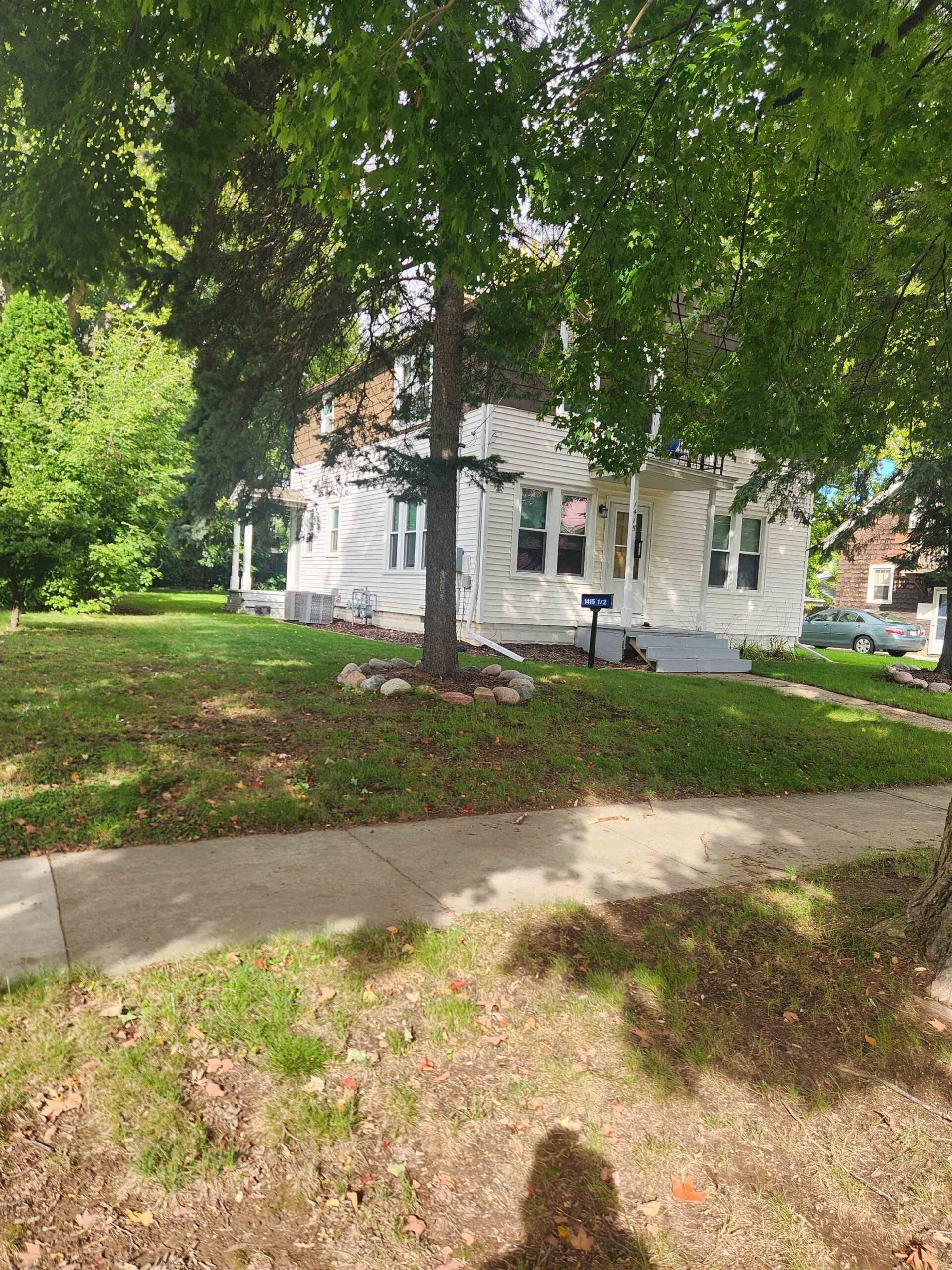 1415 N ERB Street property preview photograph
