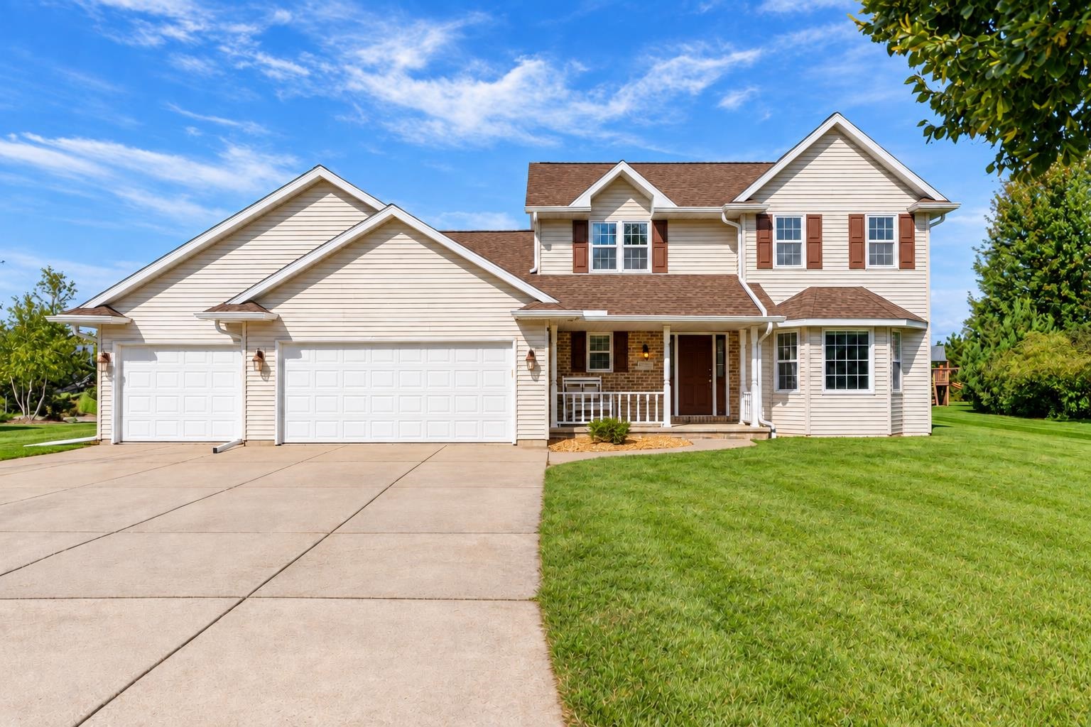 N2314 CORNHUSK Drive property preview photograph