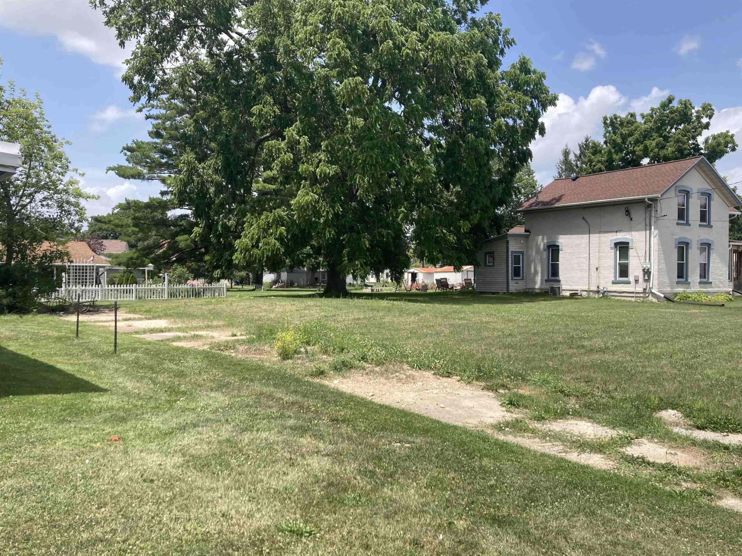 1126 S 3RD Street property preview photograph