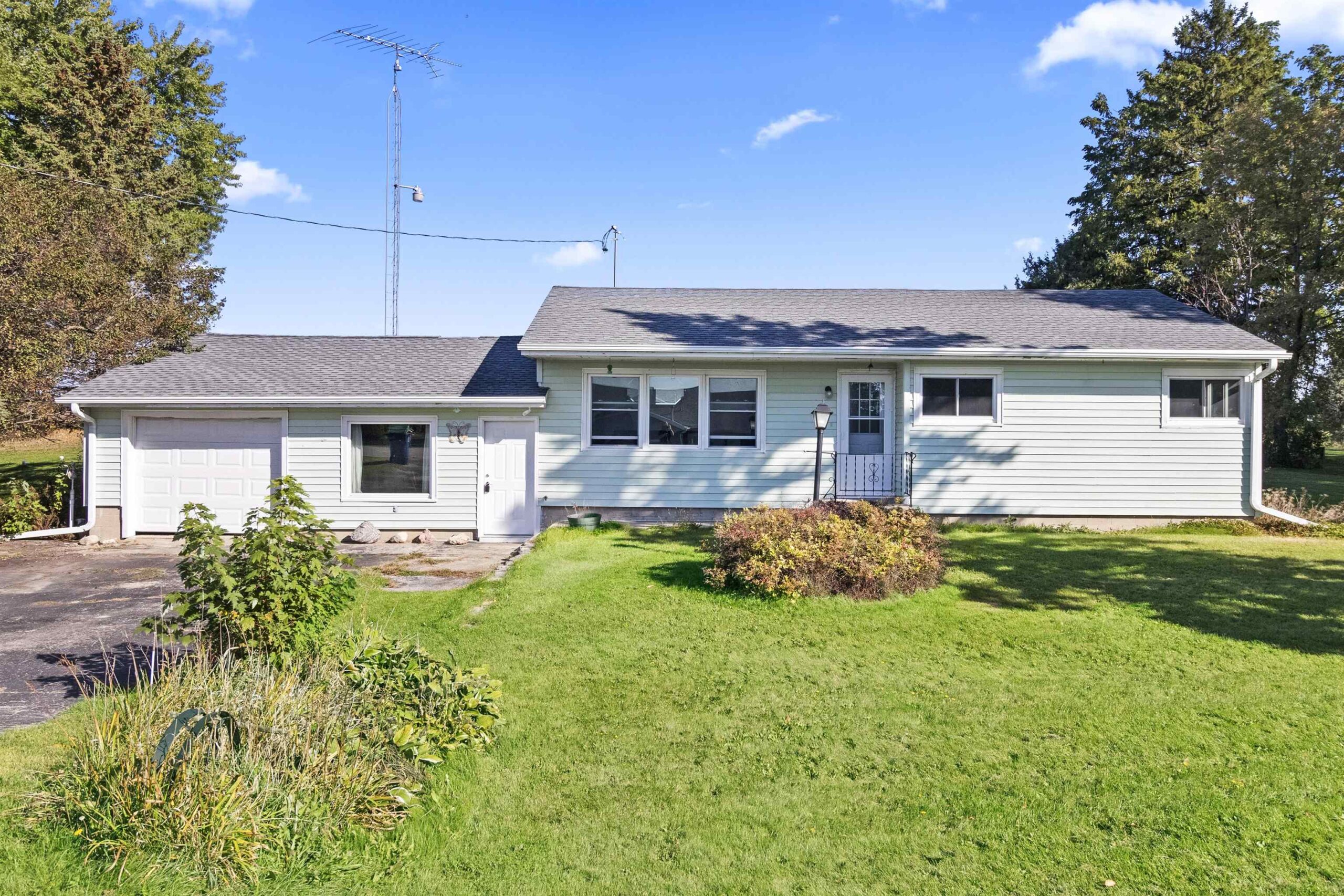 W11319 ROSE ELD Road property preview photograph