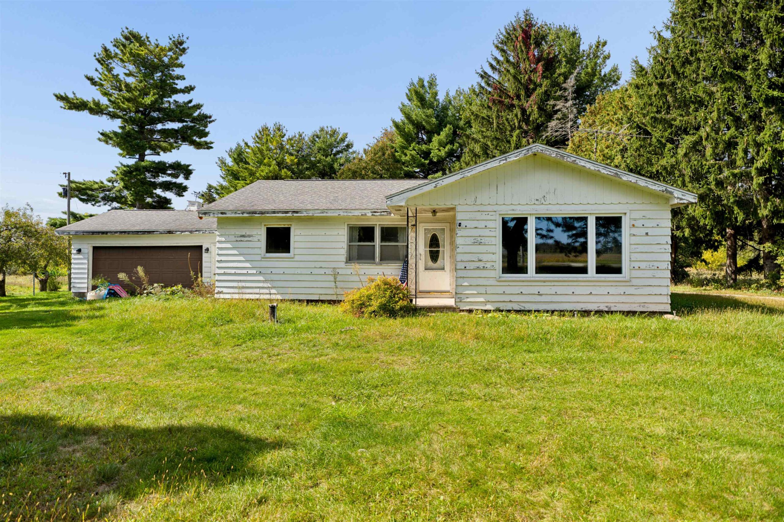 N3579 HWY 49 property preview photograph