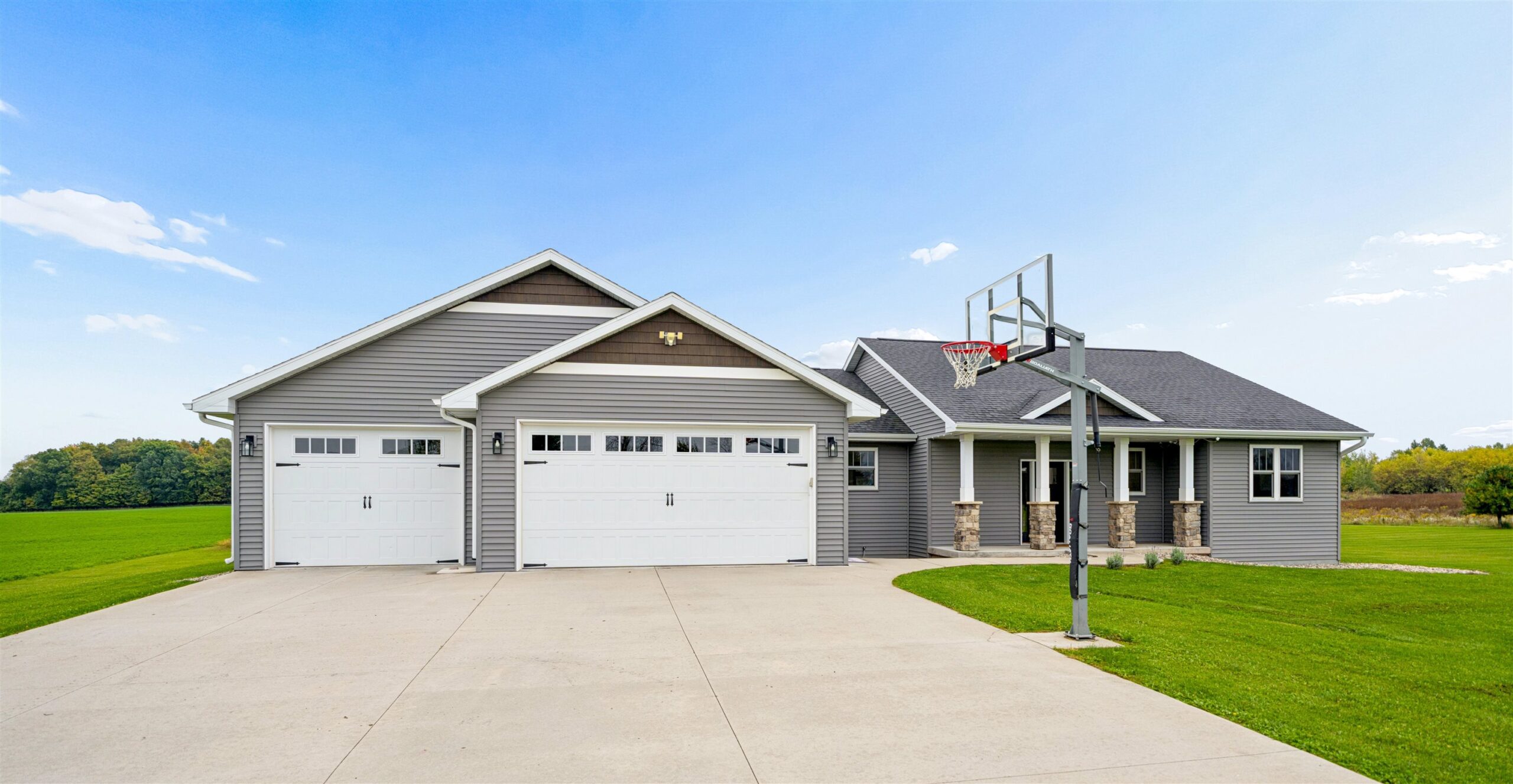 5168 RUSHFORD Avenue property preview photograph