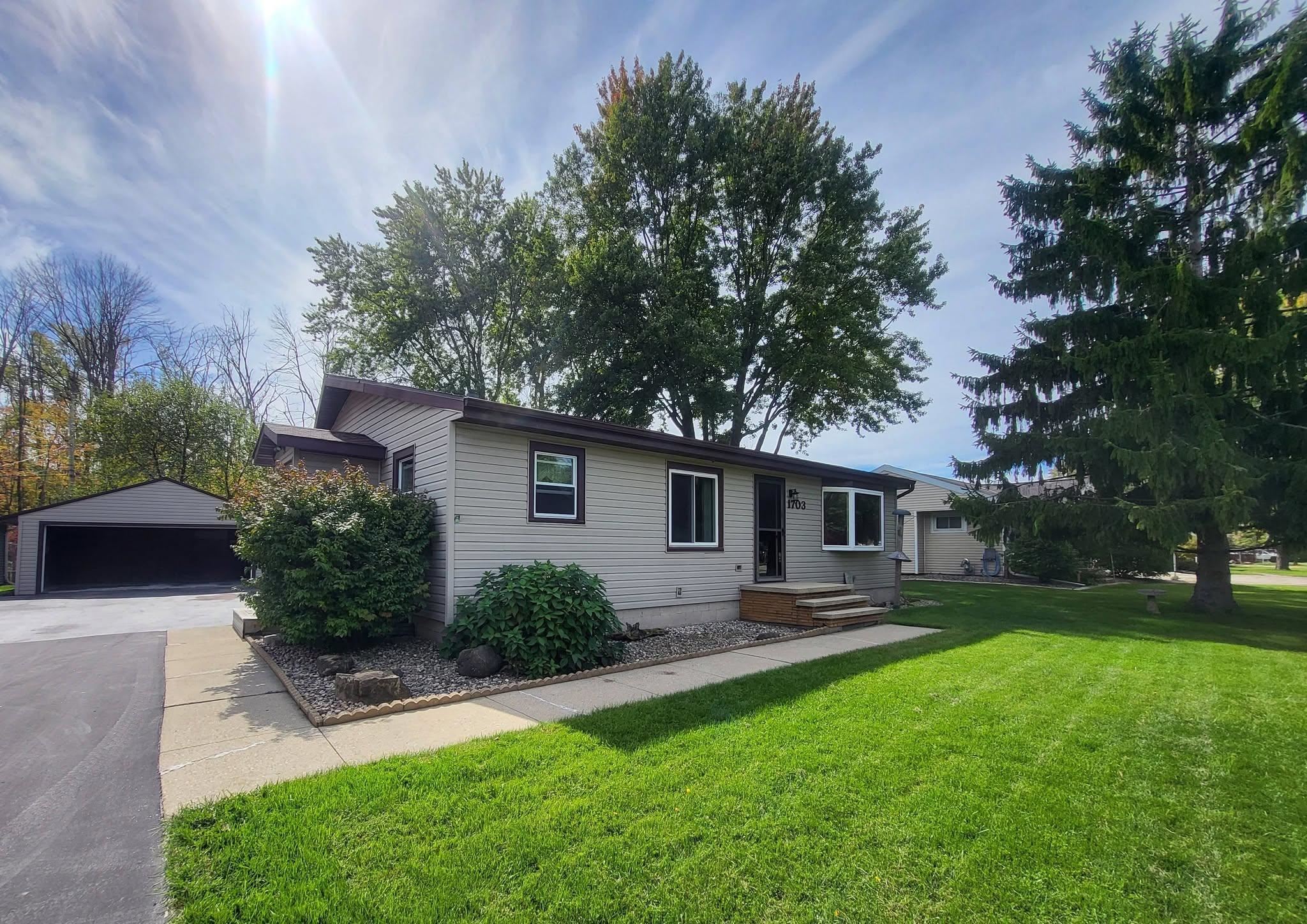 1703 PLANK Road property preview photograph
