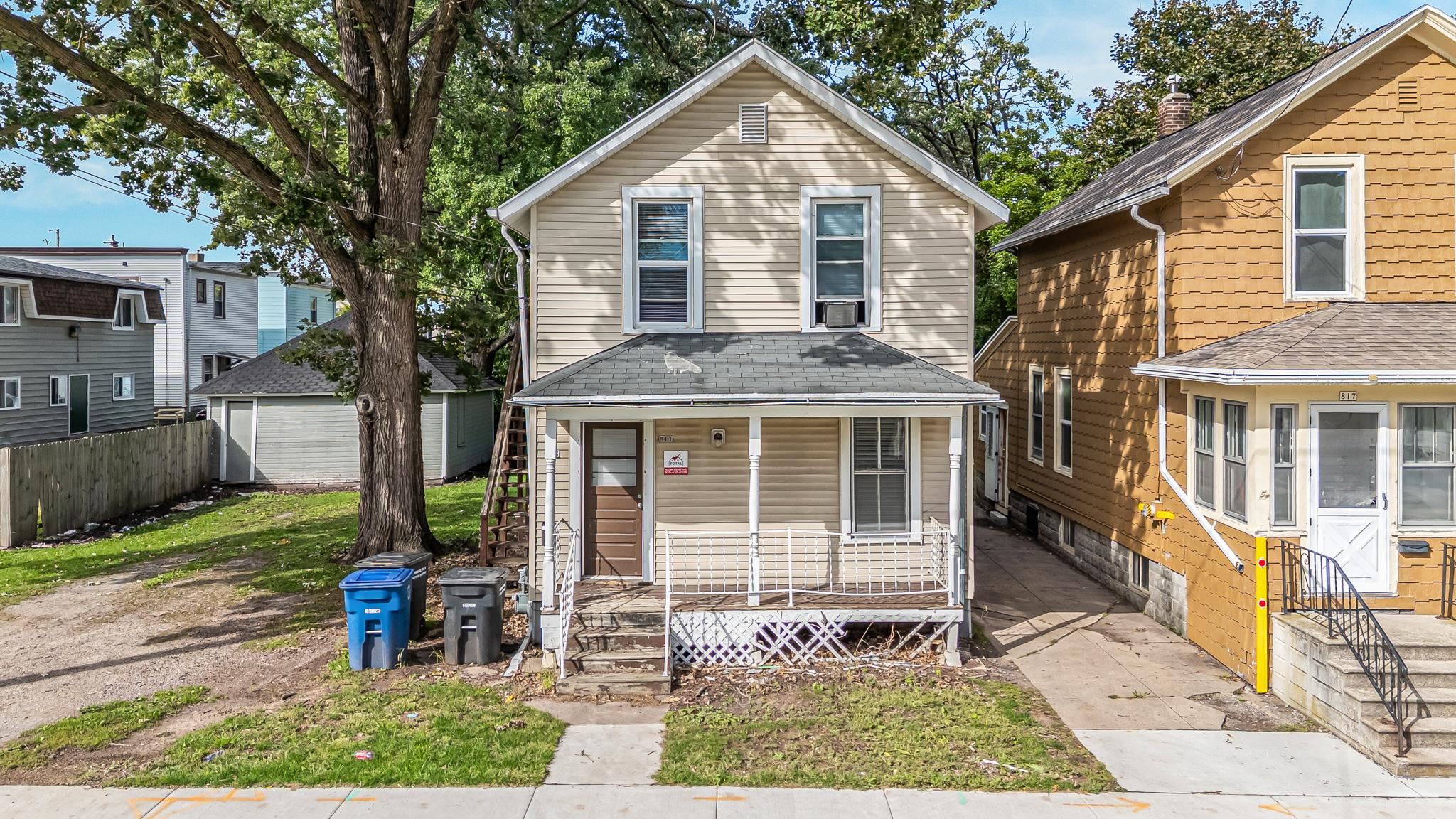 813 CHERRY Street property preview photograph