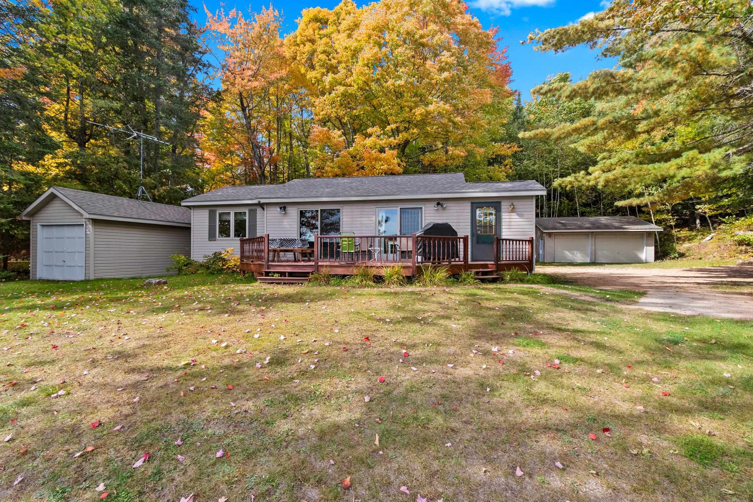 18028 MUNGER LAKE Lane property preview photograph