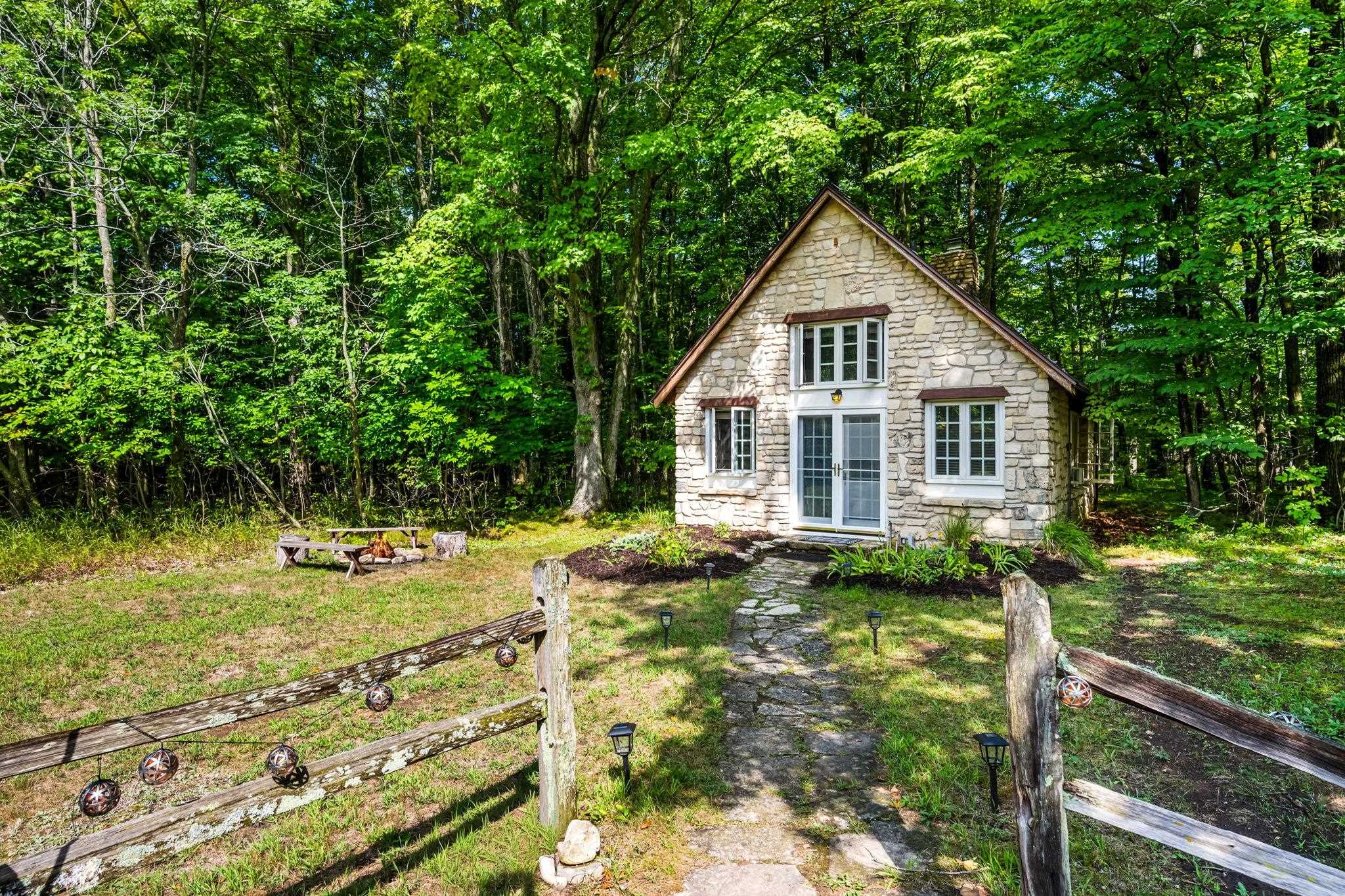 8549 STATE HIGHWAY 42 property preview photograph