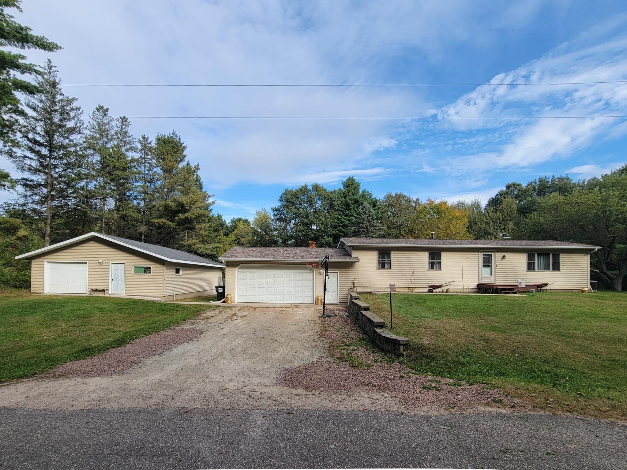 N9106 PAGEL Road property preview photograph