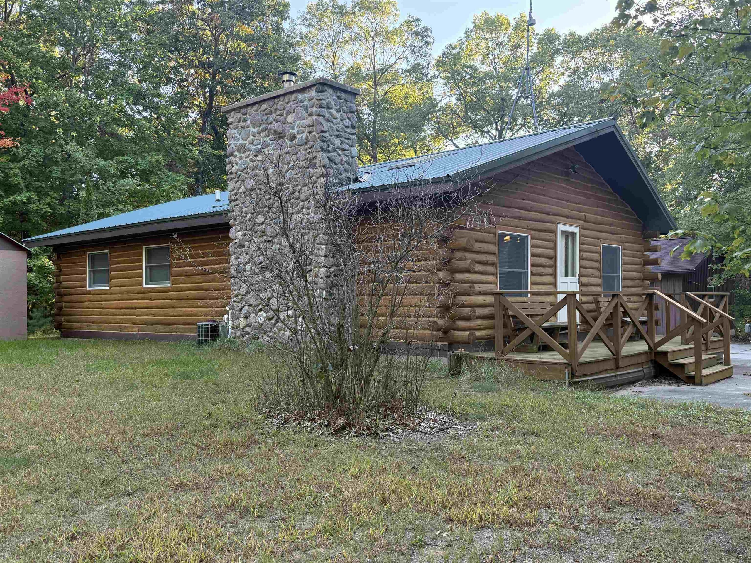 N6772 BLACK OAK Circle property preview photograph