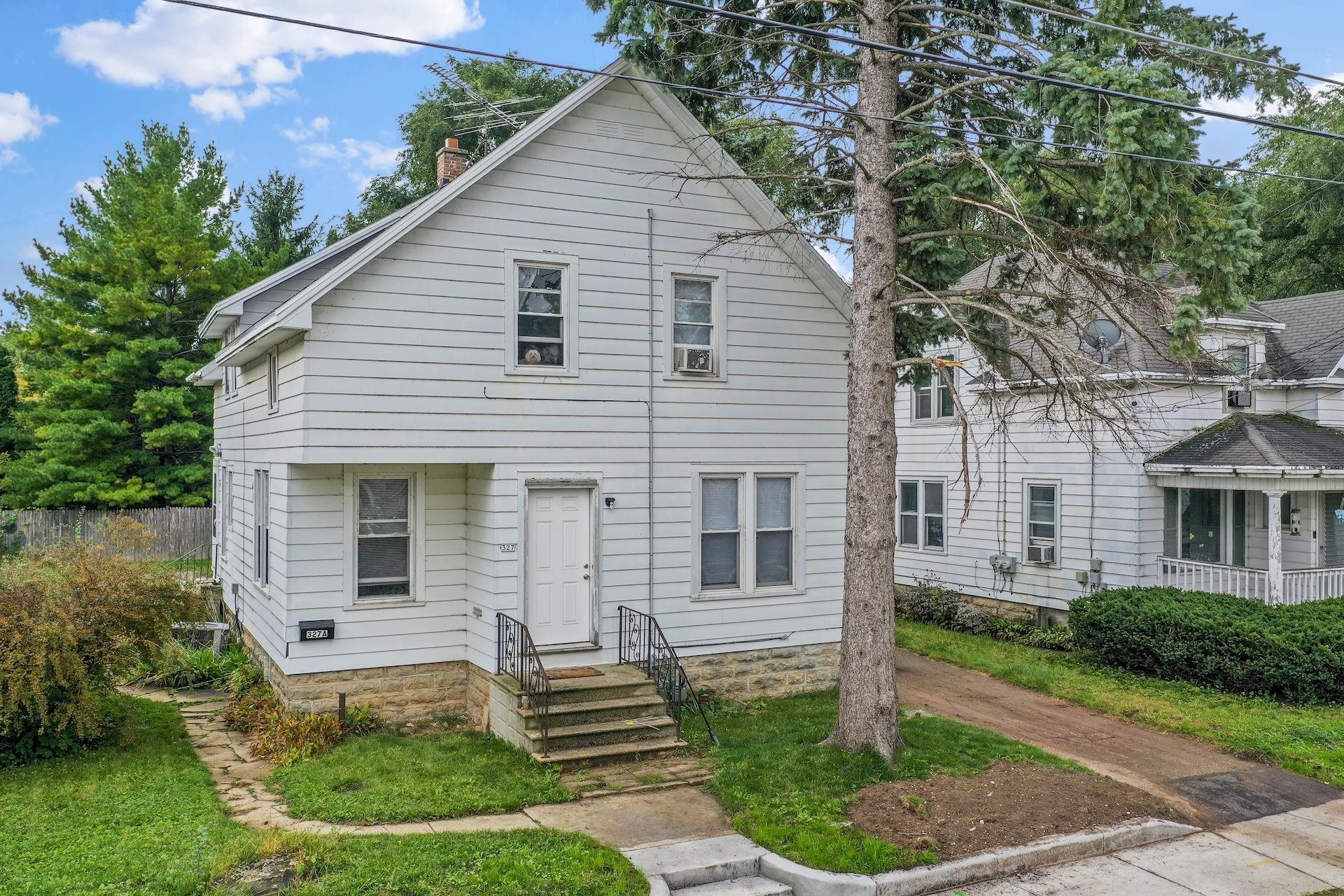 327 W 16TH Avenue property preview photograph