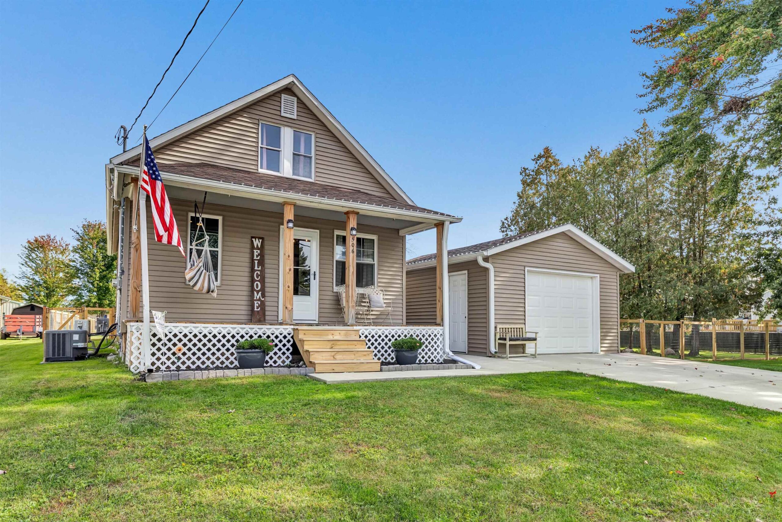 506 PINE Street property preview photograph