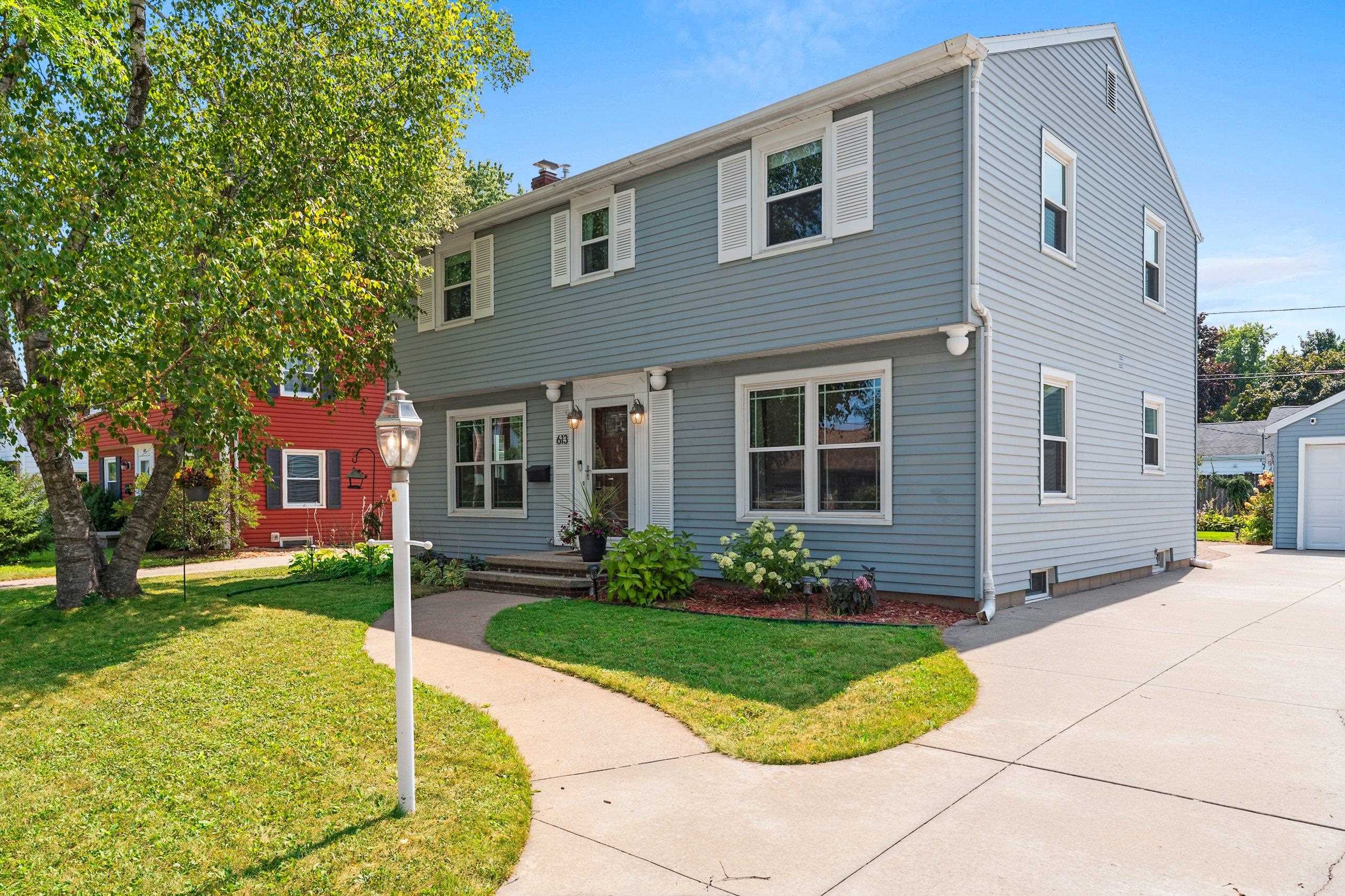 613 E BYRD Street property preview photograph