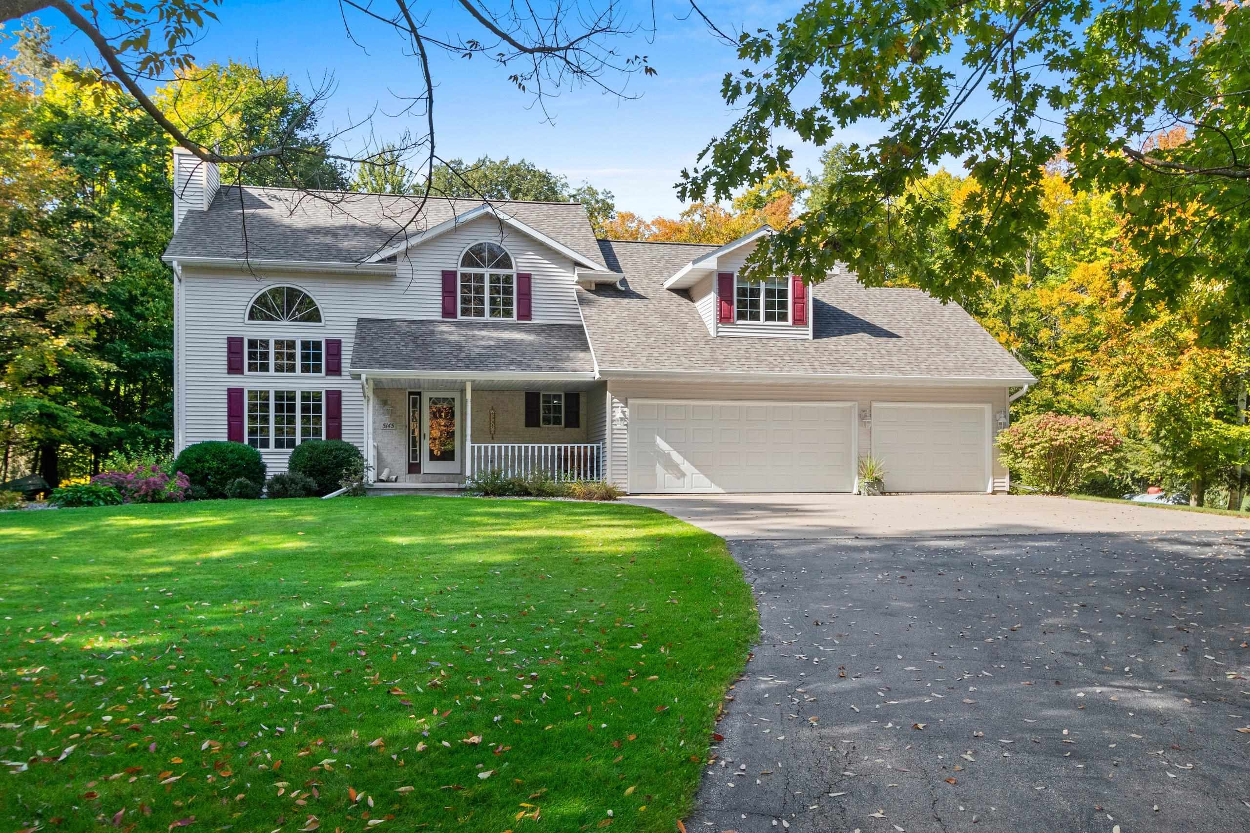 5145 HEMLOCK Lane property preview photograph