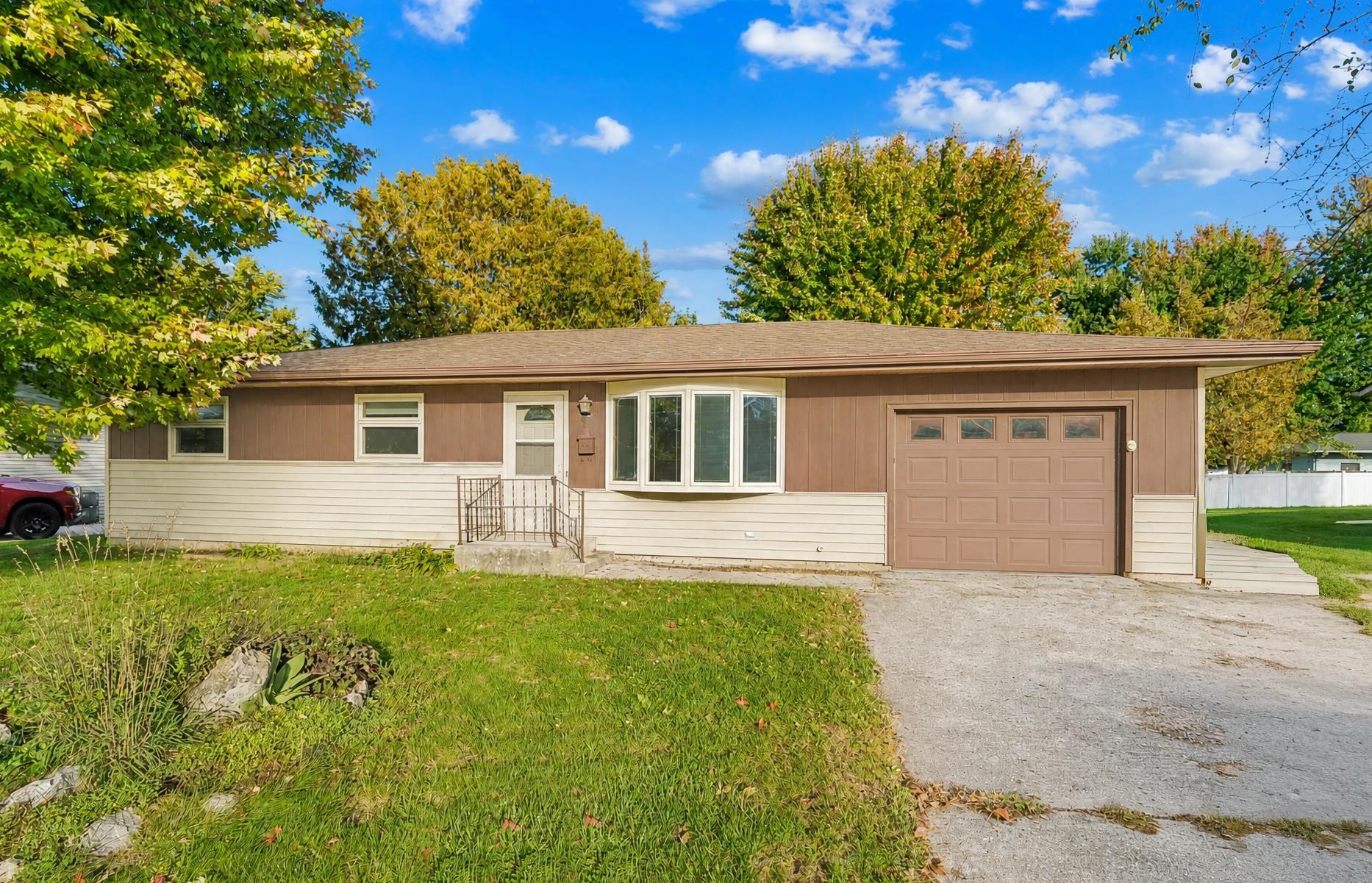 1606 MASON Street property preview photograph