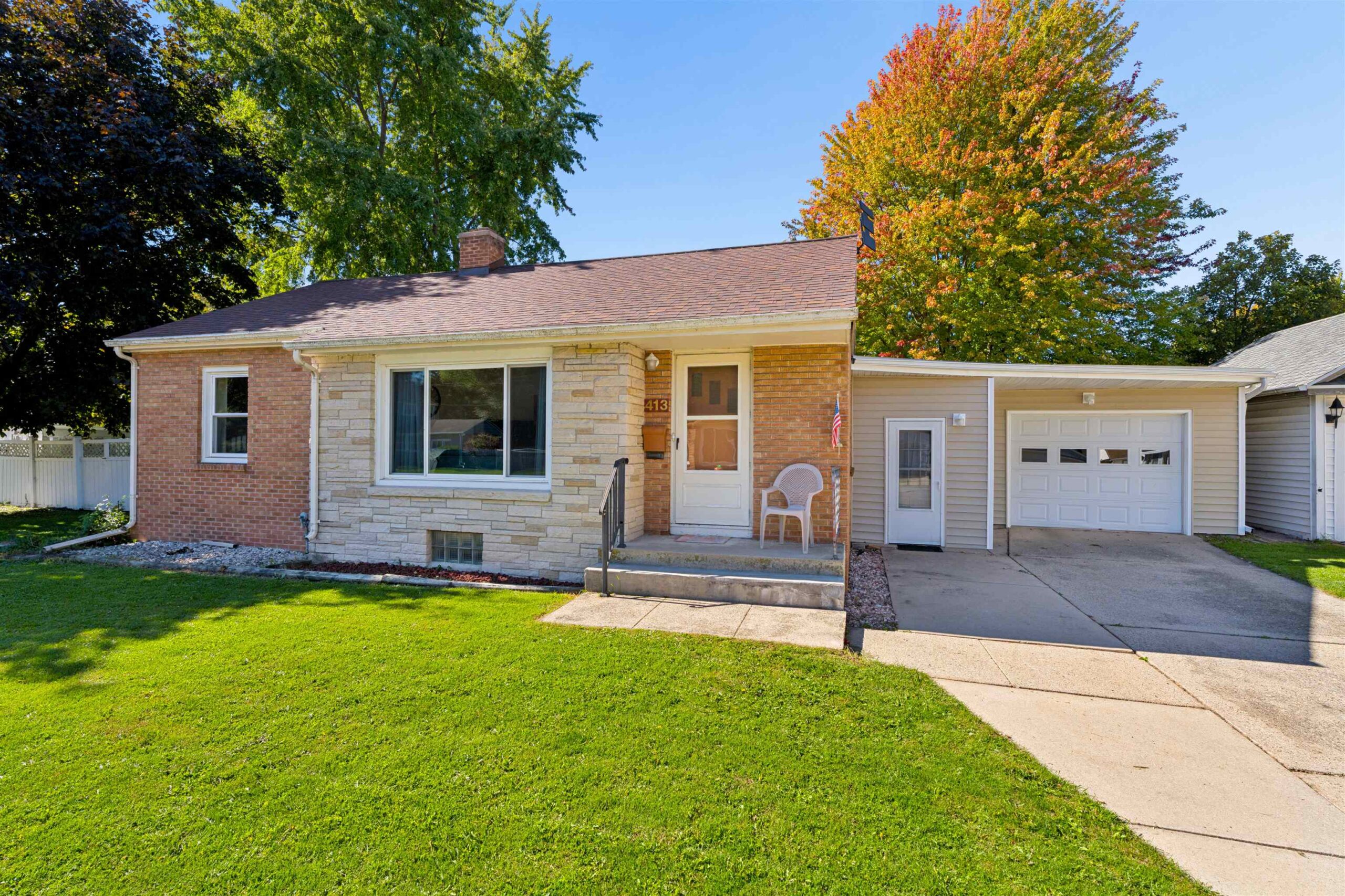 413 STEVENS Court property preview photograph
