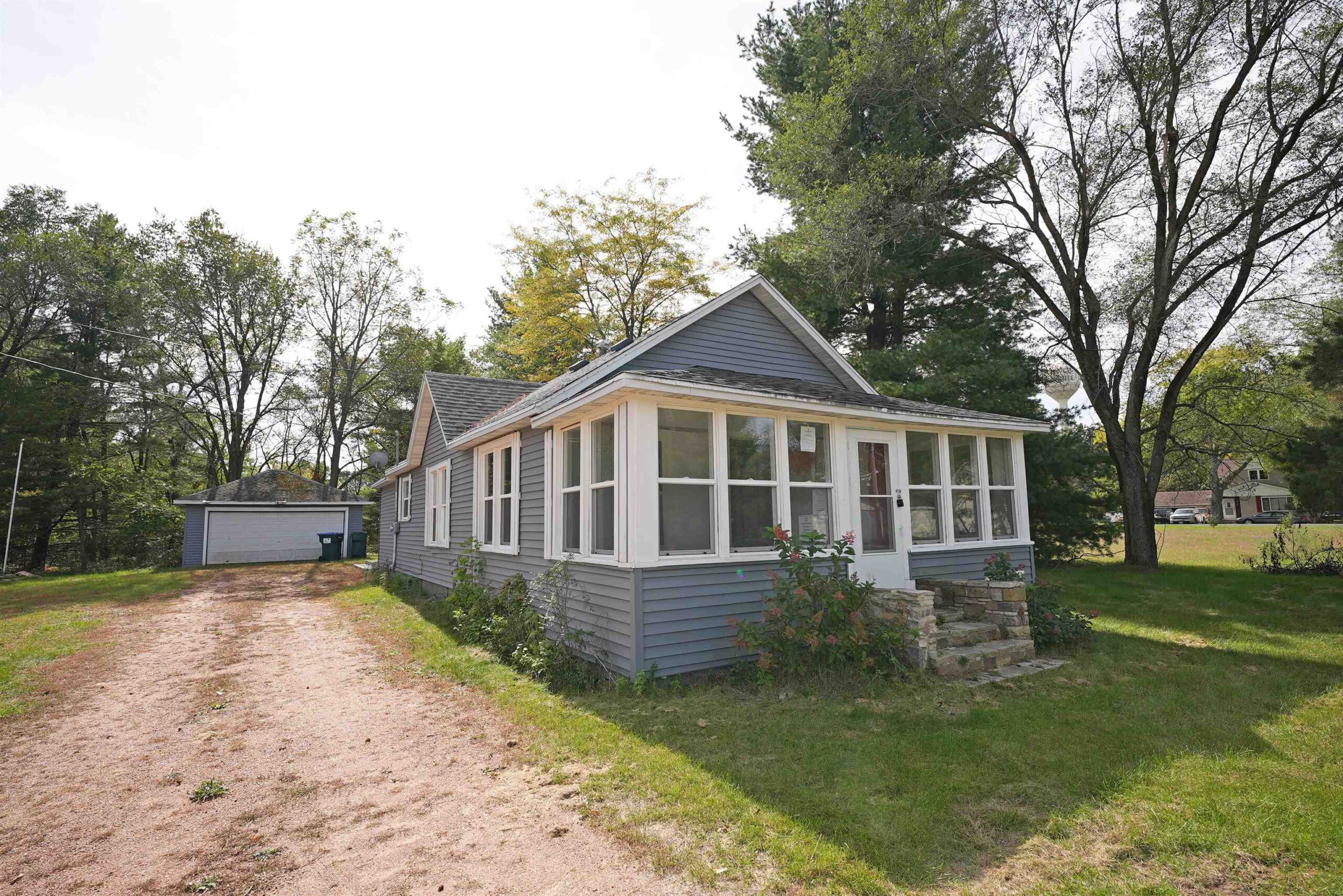 419 BONNELL Avenue property preview photograph