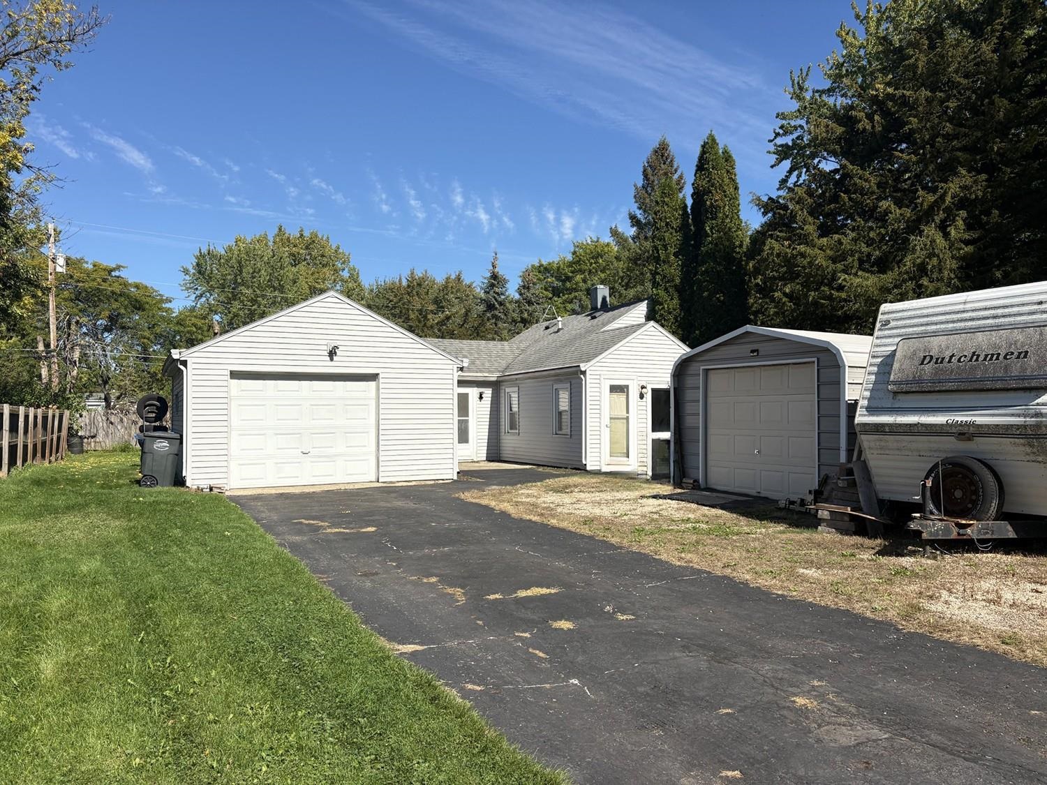 1798 PLANK Road property preview photograph