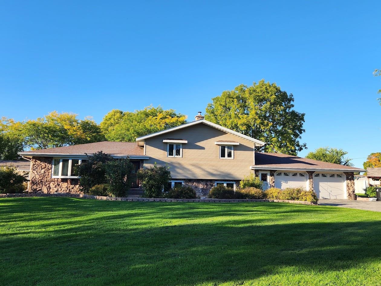 276 S ELM Street property preview photograph