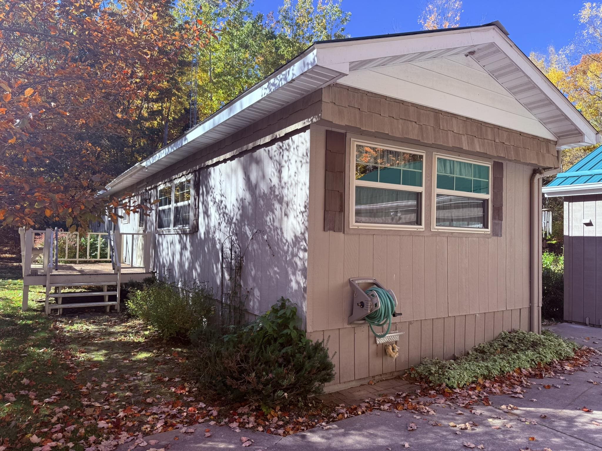 630 KULCZYSKI Lane property preview photograph